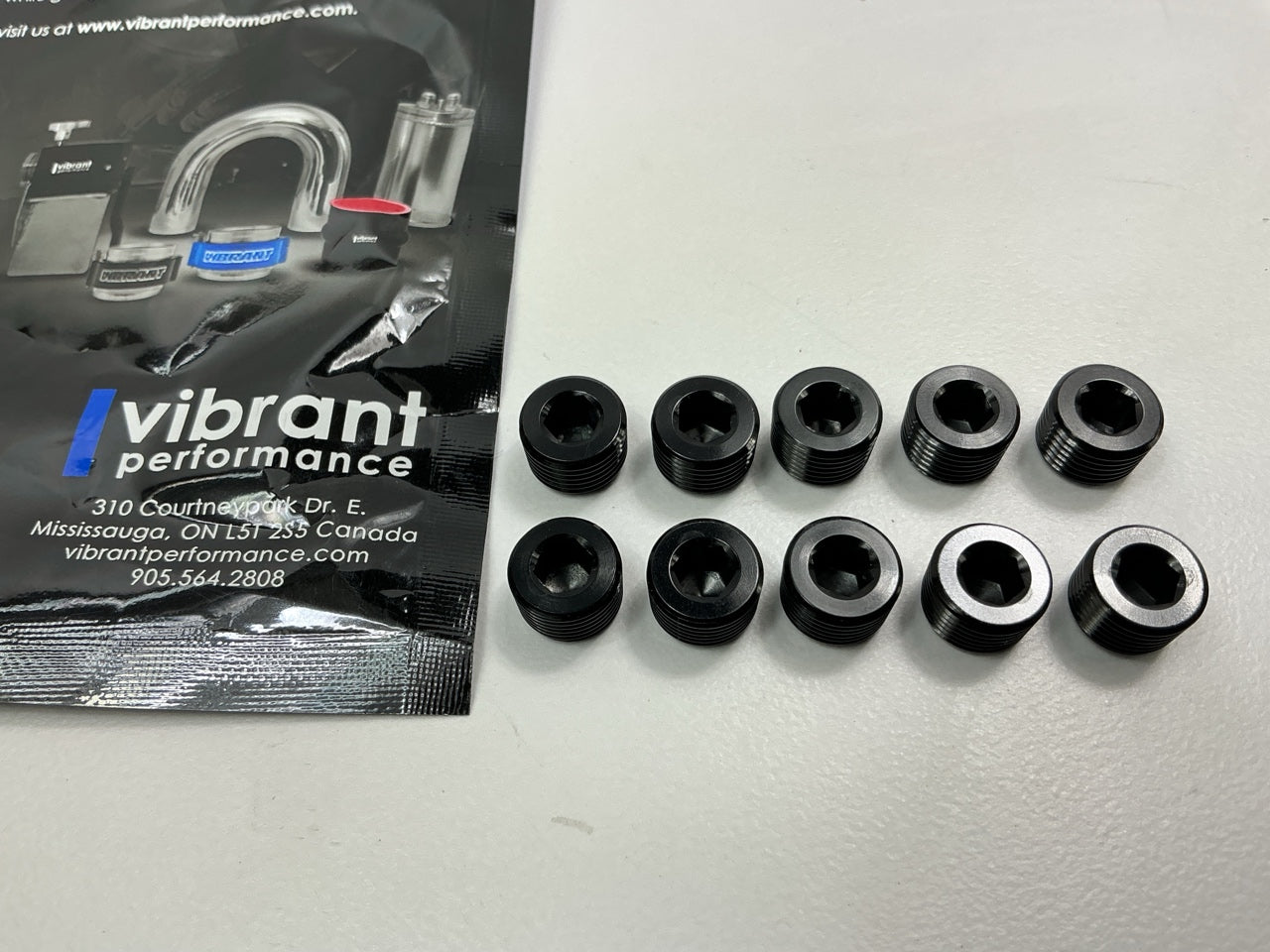 (10) Vibrant Performance 10490 Aluminum Socket Pipe Plug, Black, 1/8'' NPT, Male