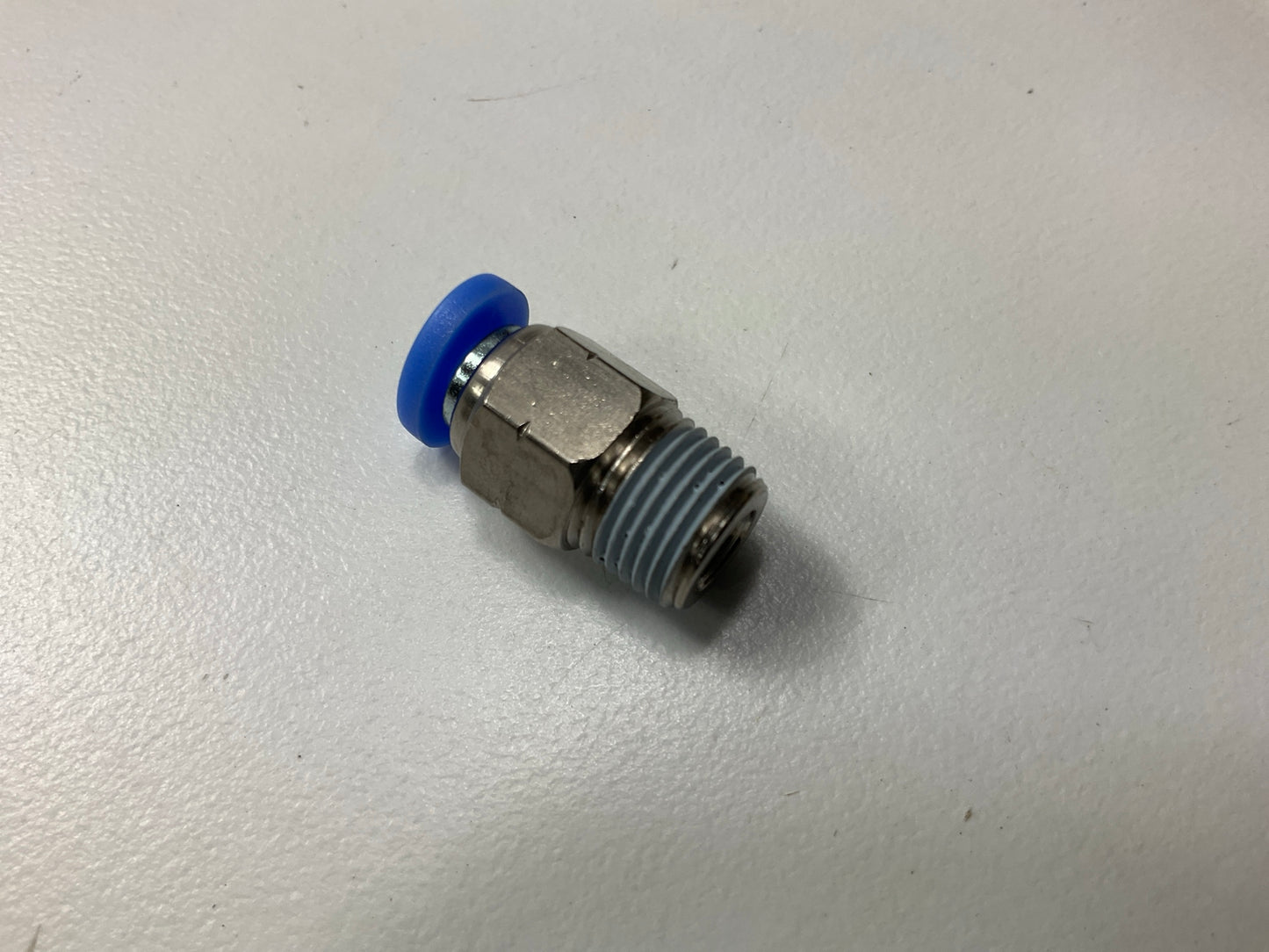 Vibrant Performance 2660 Male Straight Push Lock Vacuum Fitting, 1/8'' NPT X 5/32