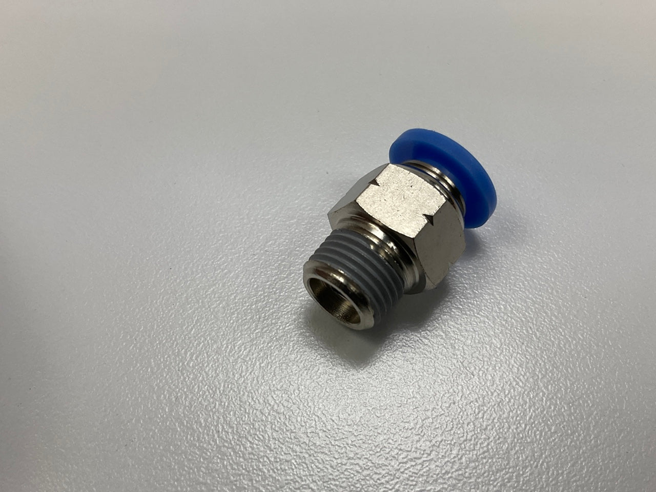 (2) Vibrant Performance 2662 Male Push Lock Vacuum Fitting, 1/8'' NPT X 1/4''
