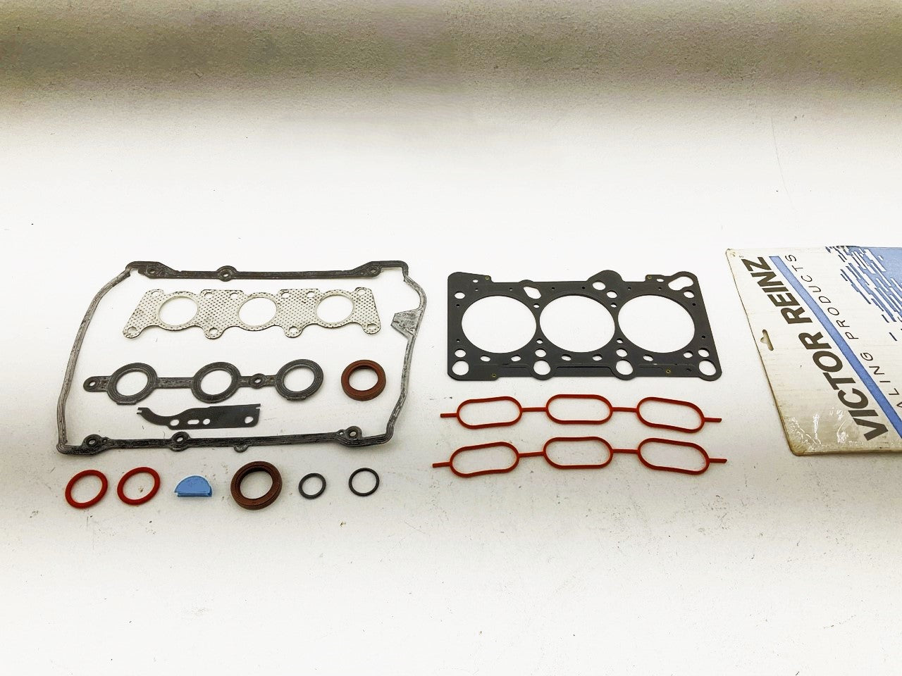 Victor Reinz 02-31875-01 SINGLE Cylinder Head Gasket Set For 1995-98 Audi 2.8L