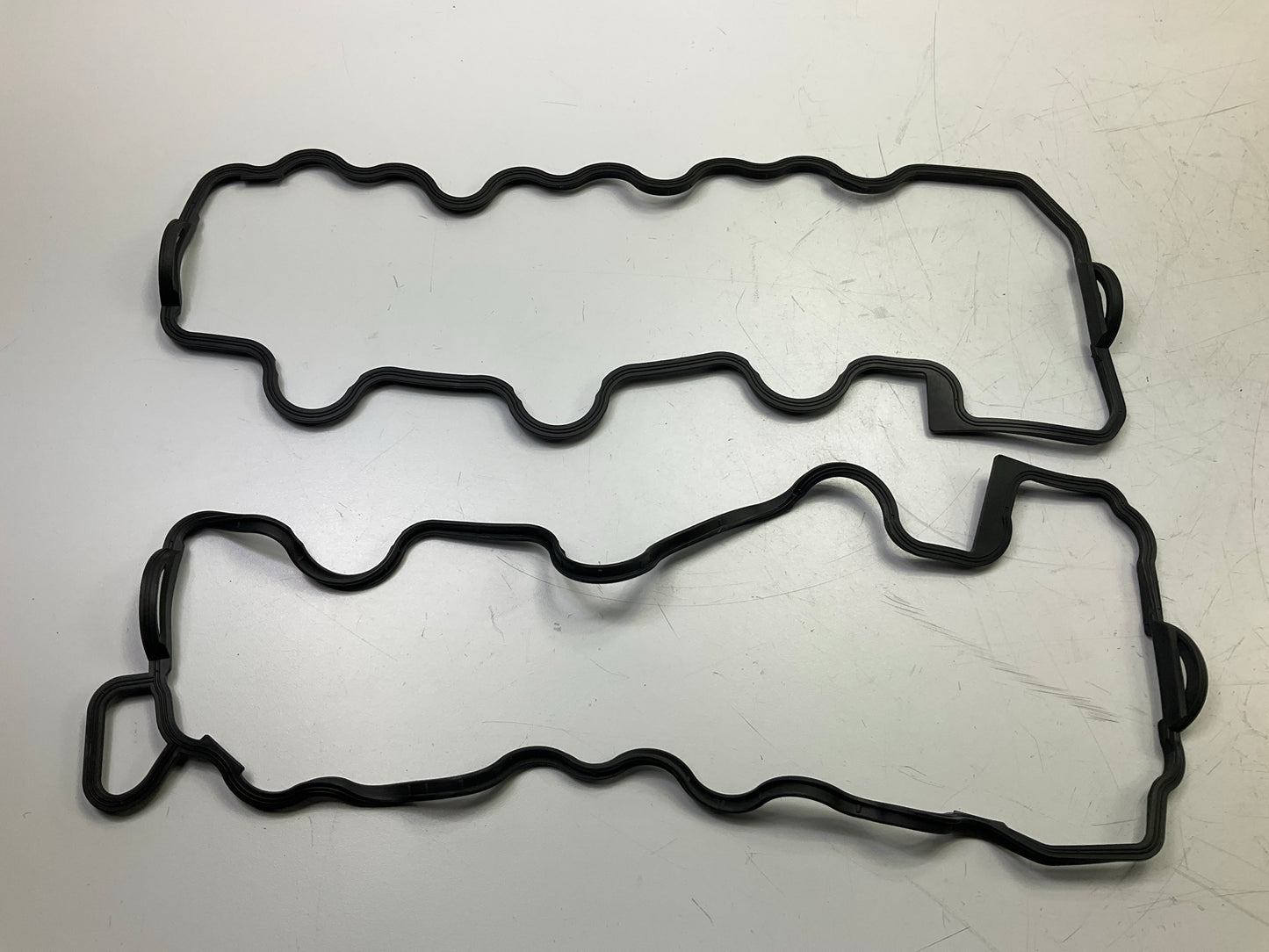 Victor 15-10726-01 Valve Cover Gasket Set For 1998-2005 Mercedes 2.6L 2.8L 3.2L