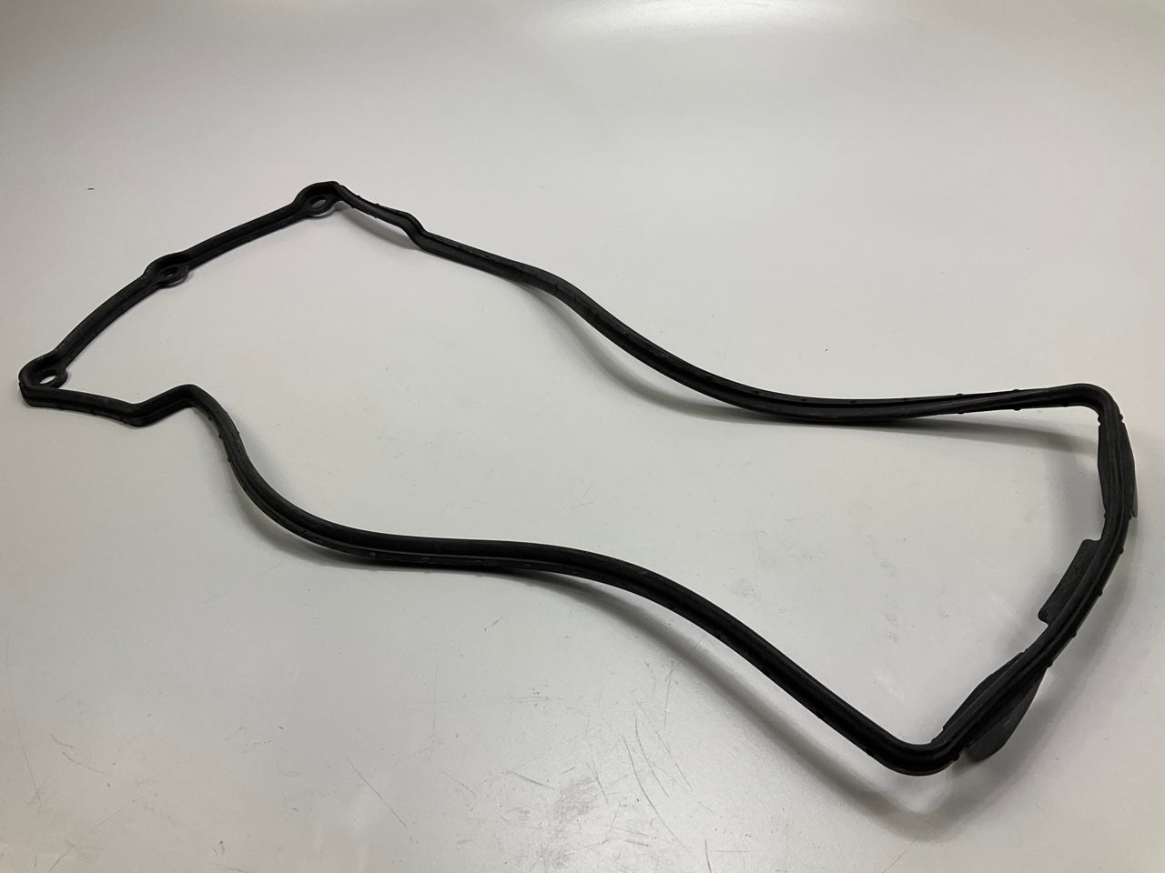 Victor Reinz 71-31821-00 Right Valve Cover Gasket 1993-98 BMW 3.0L 4.0L 4.4L-V8