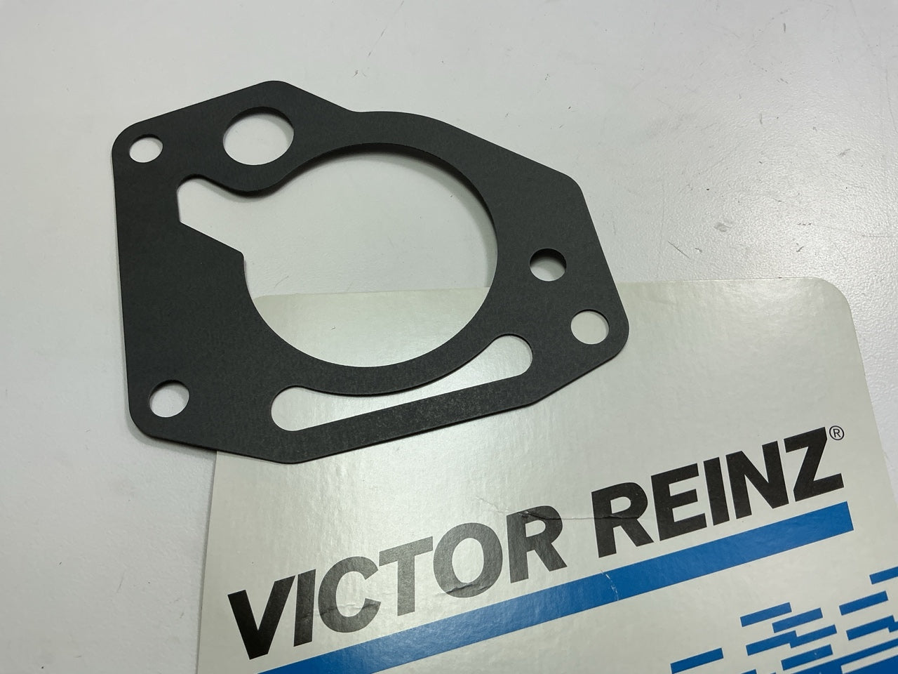 Victor Reinz G31598 Throttle Body Mounting Gasket 1994-1995 Buick 3.8L ''3800'' V6