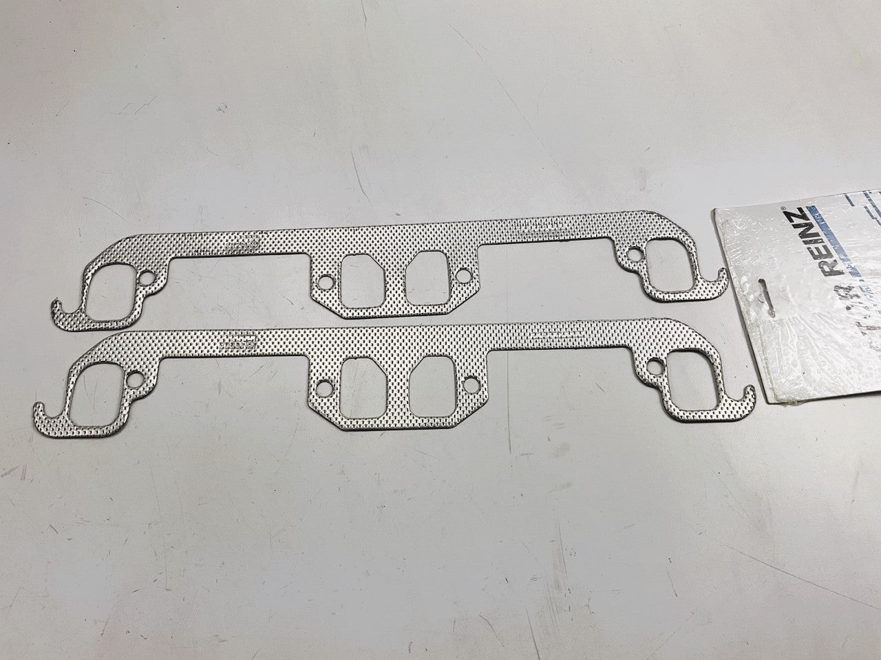 Victor Reinz MS16209 Exhaust Manifold Gasket Set For 1992-03 Dodge 5.2L 5.9L V8