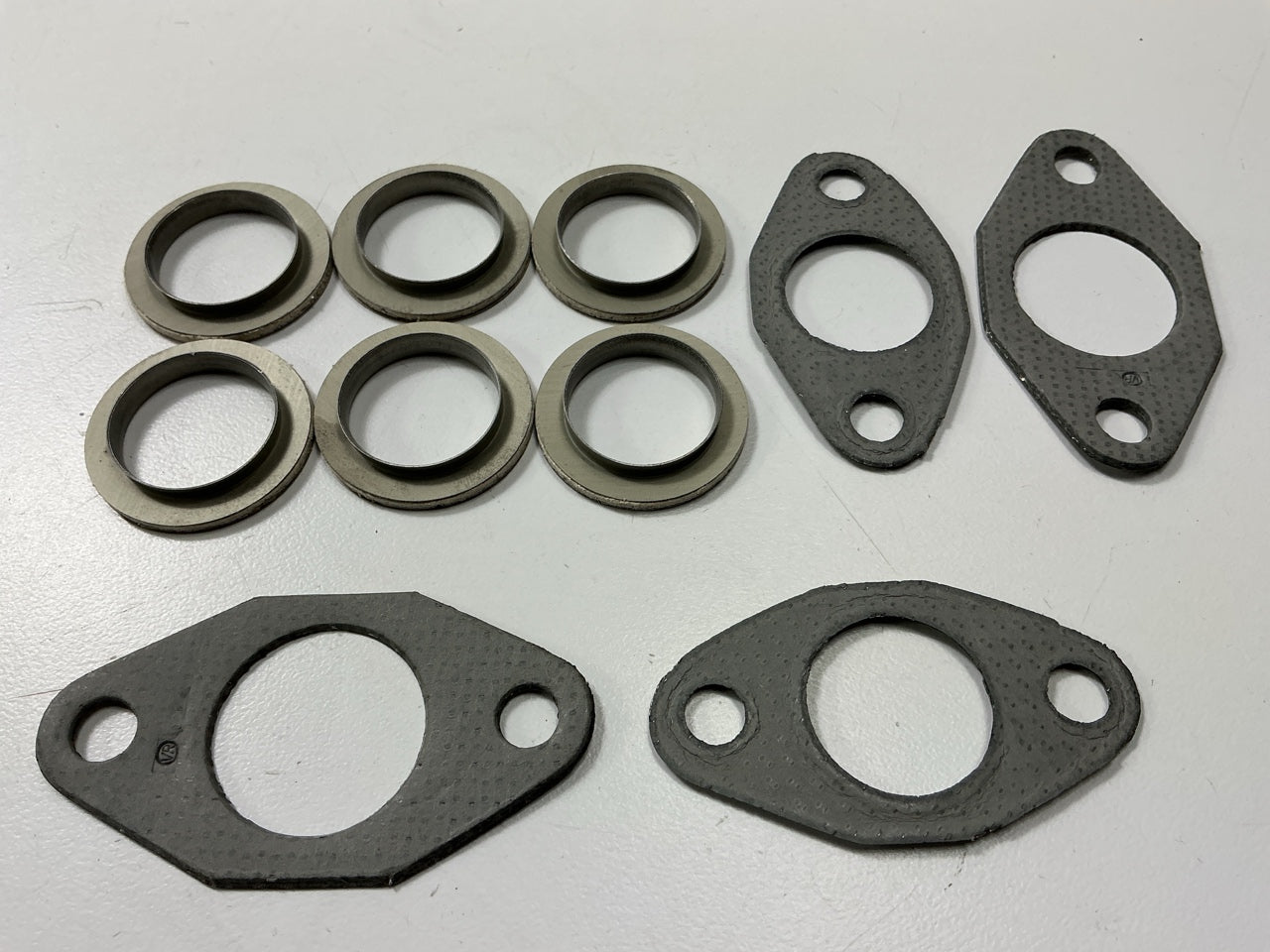 Victor Reinz MS17577 Manifold Intake And Exhaust Combination Gasket Set