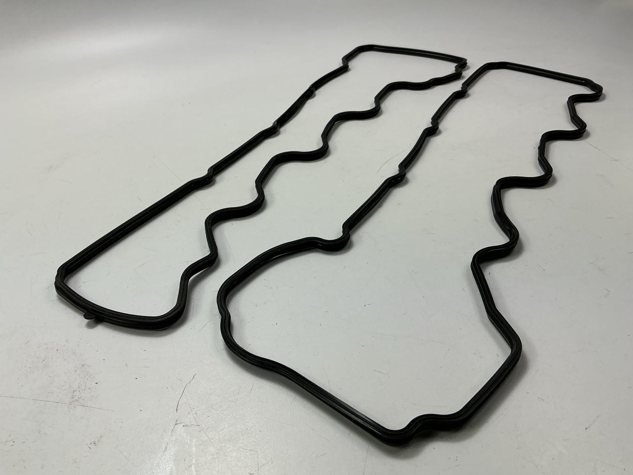 Victor Reinz VS50466 Valve Cover Gasket Set For 2008-2010 Dodge 4.7L-V8