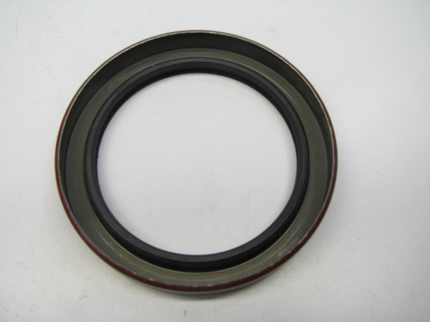 Victor 47801 Wheel Seal - 4.631'' OD X 3.469'' ID X 0.625'' Wide H135 MOTORHOME CH.