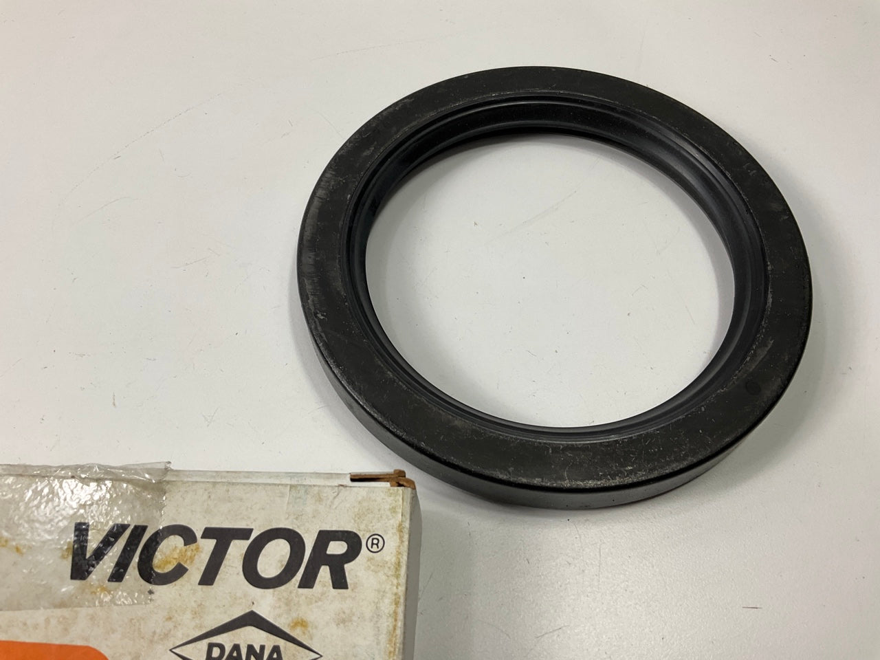 Victor 47852 Wheel Seal - 5.506'' OD X 4.166'' ID X 0.620'' Wide