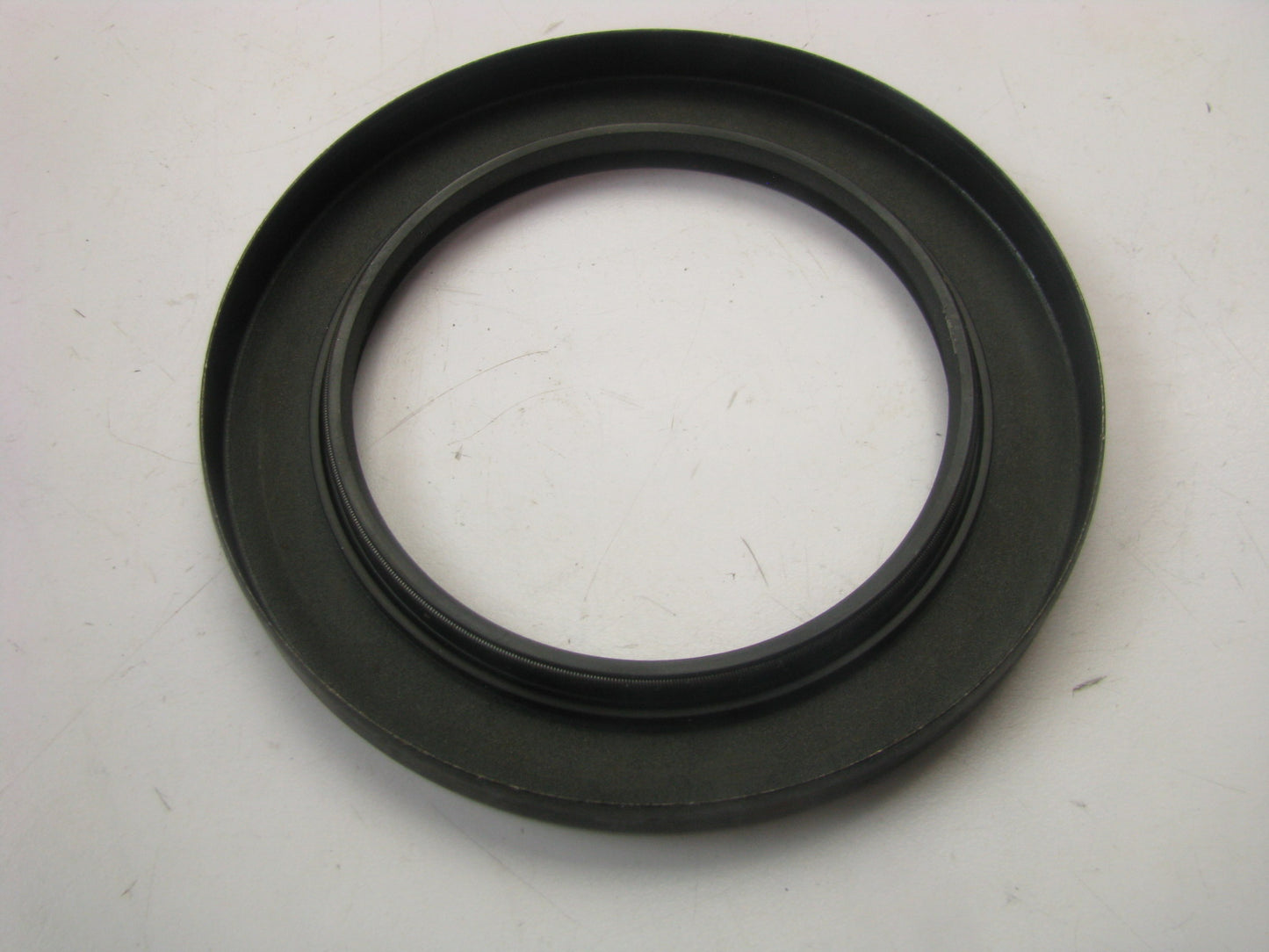 Victor 49904 Rear Inner Wheel Seal - 4.630'' OD X 3.189'' ID X 0.442'' Wide