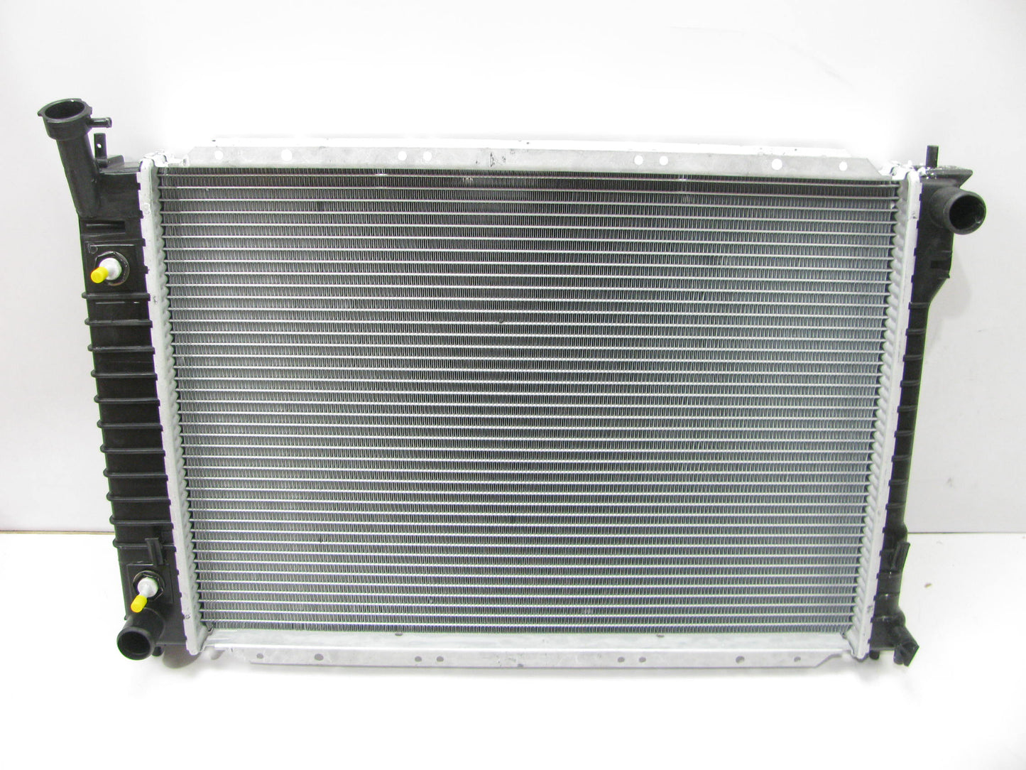 Vision 1924 Radiator For 1996-1998 Nissan Quest & Mercury Villager