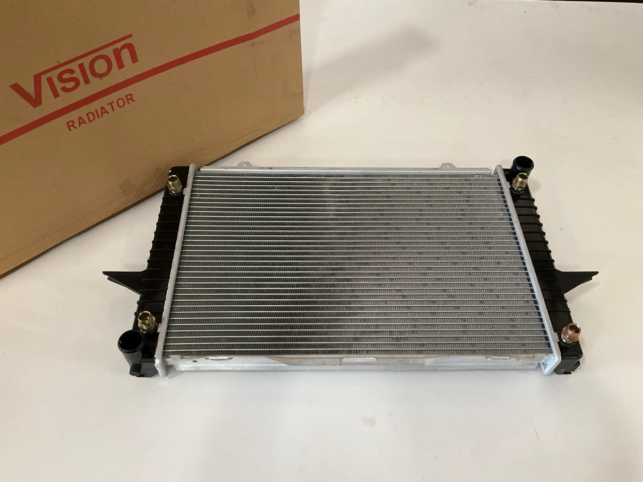 Vision 2099 Radiator For 1994-1997 Volvo 850, 1998 C70 S70 V70 L5