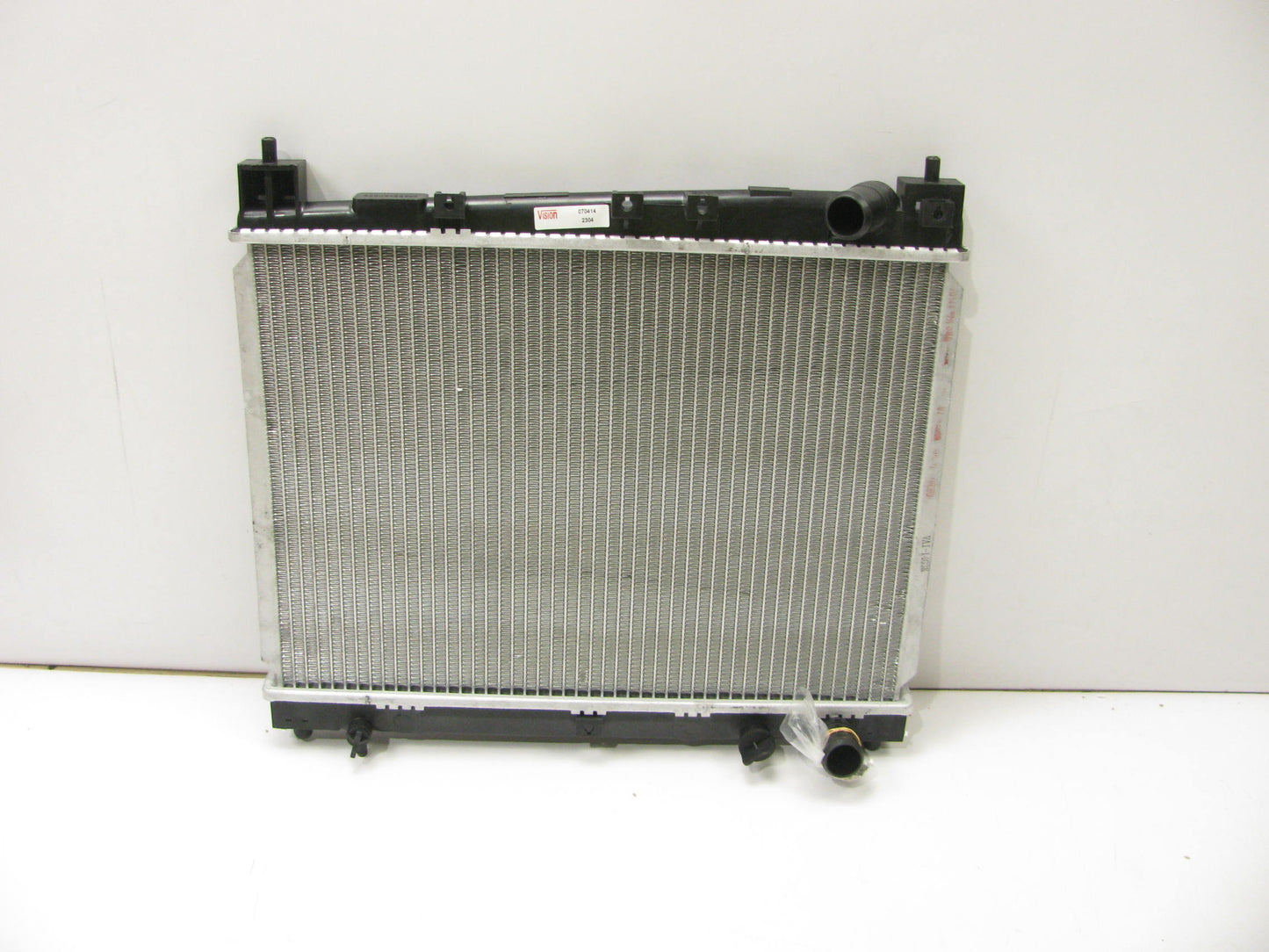 Vision 2304 Radiator For 2000-2005 Toyota Echo, 2004-2005 Scion Xa, Xb - MANUAL