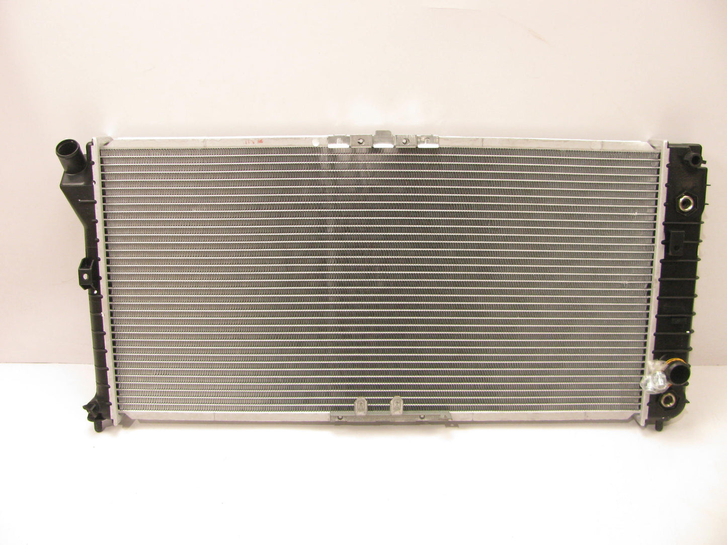 Vision 2421 Radiator For 1999-2002 Oldsmobile Intrigue 3.5L-V6