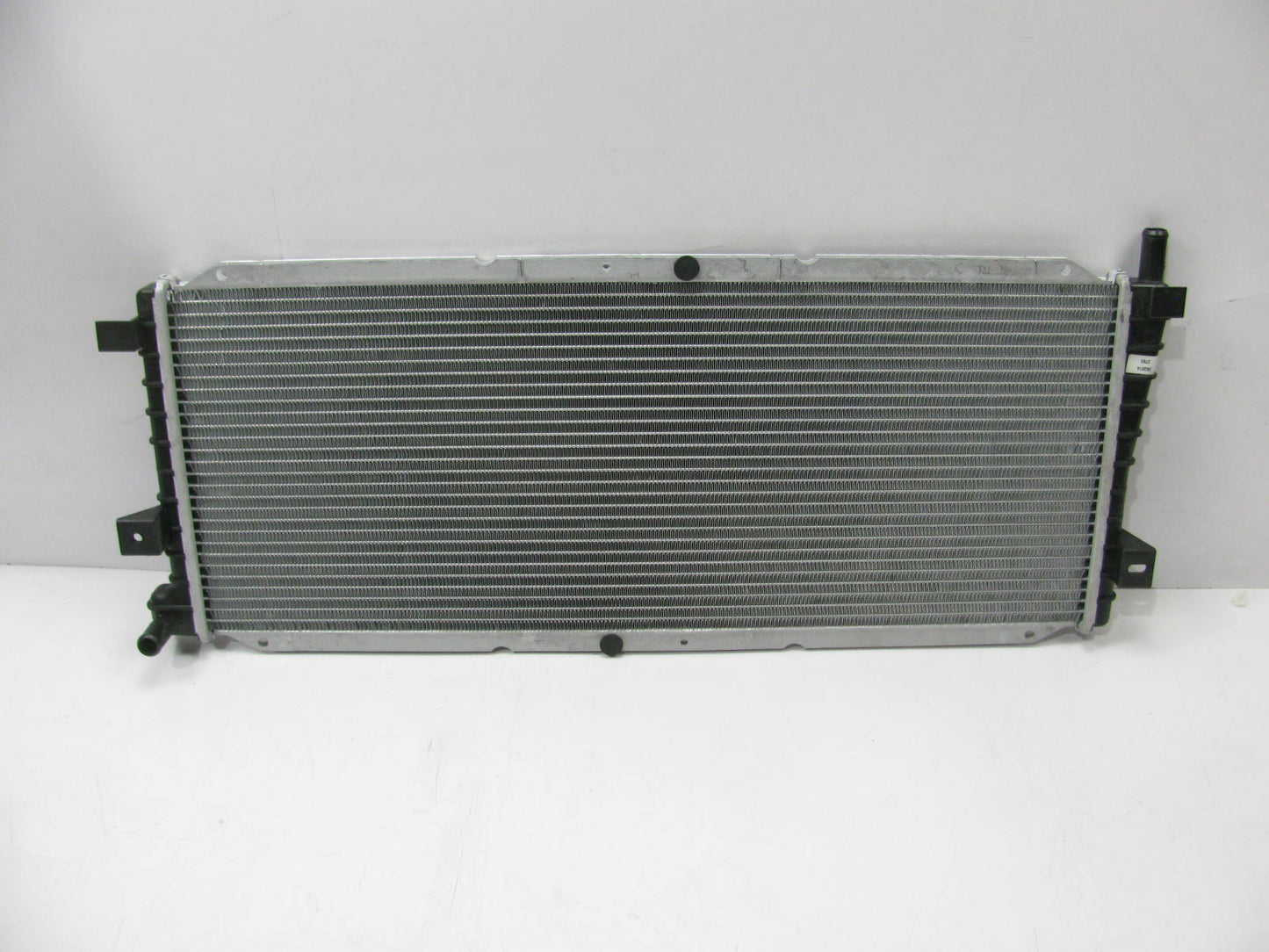 Vision 2763 Radiator For 2005-2009 Ford Escape, 2006-2009 Mariner HYBRID