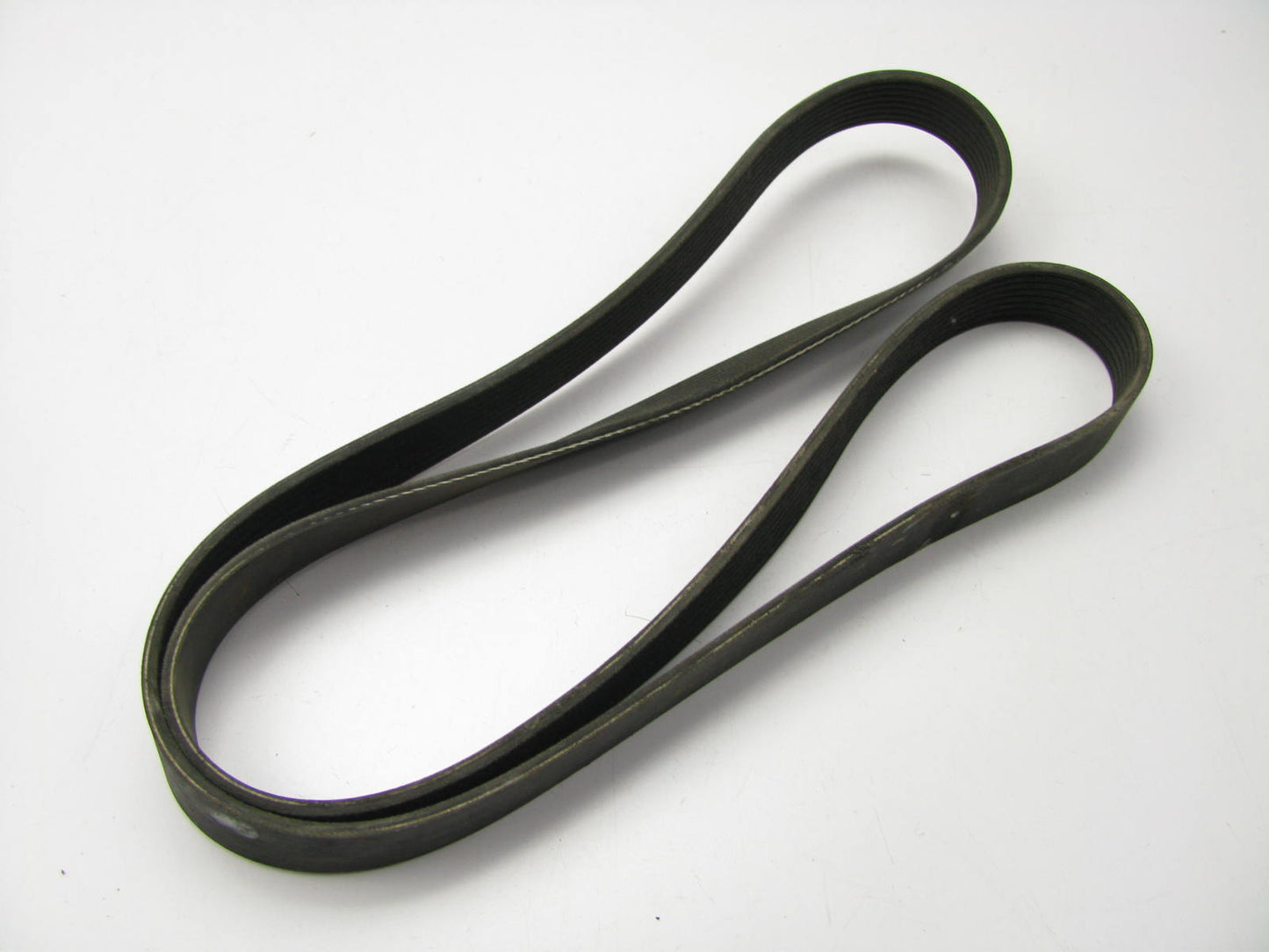 NEW - OEM Volvo 20883512 Serpentine Belt - 1.367'' X 73.625'' - 10 Ribs