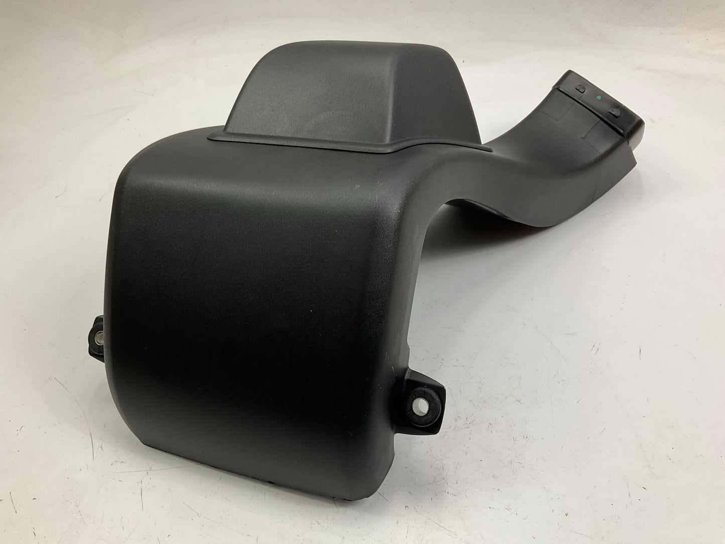 NEW OEM 2005-2011 Volvo XC90 4.4L V8 Engine Air Intake Hose Tube Duct 30741132