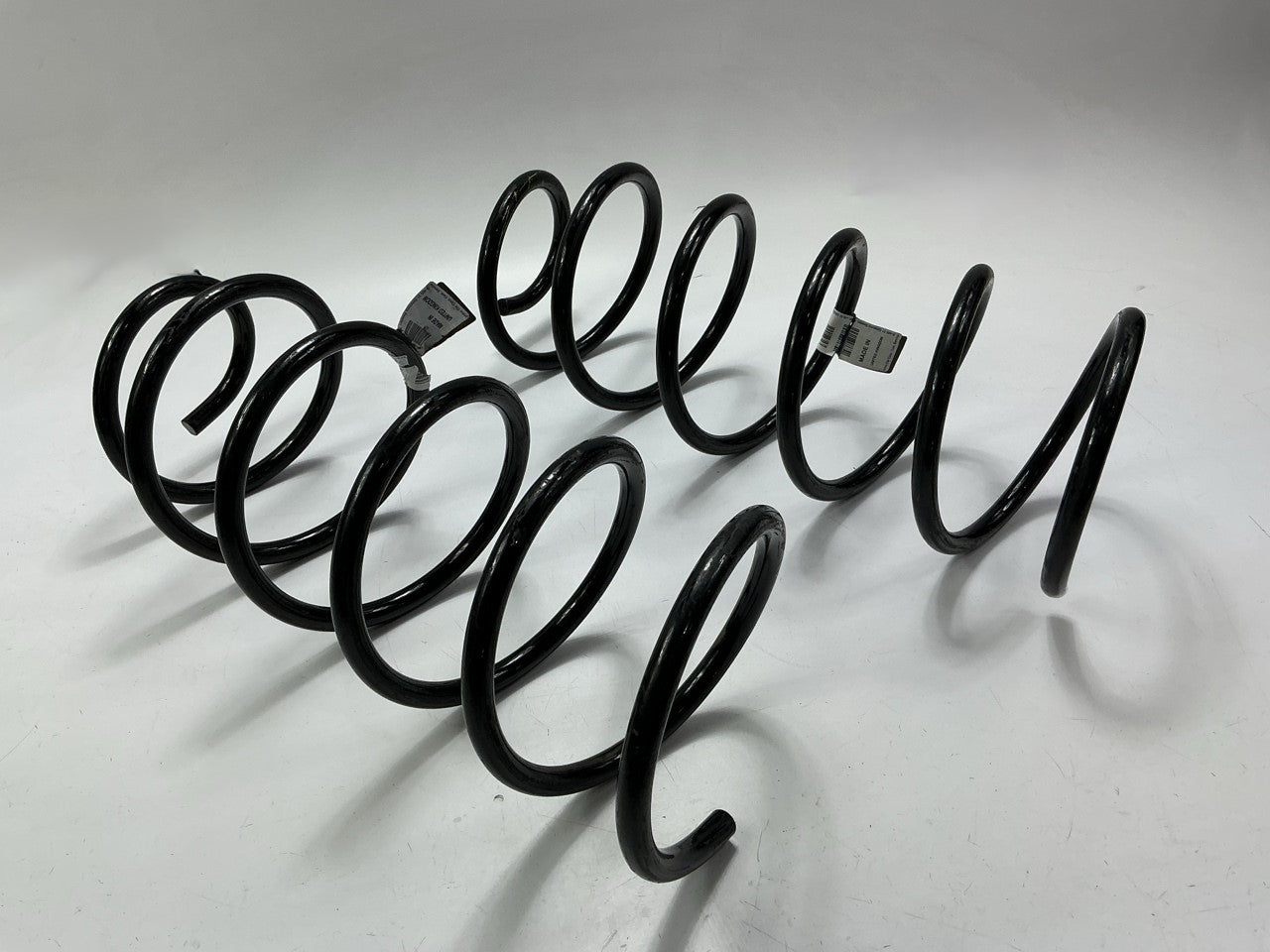 (2) NEW OEM Volvo 8634329 Front Coil Springs