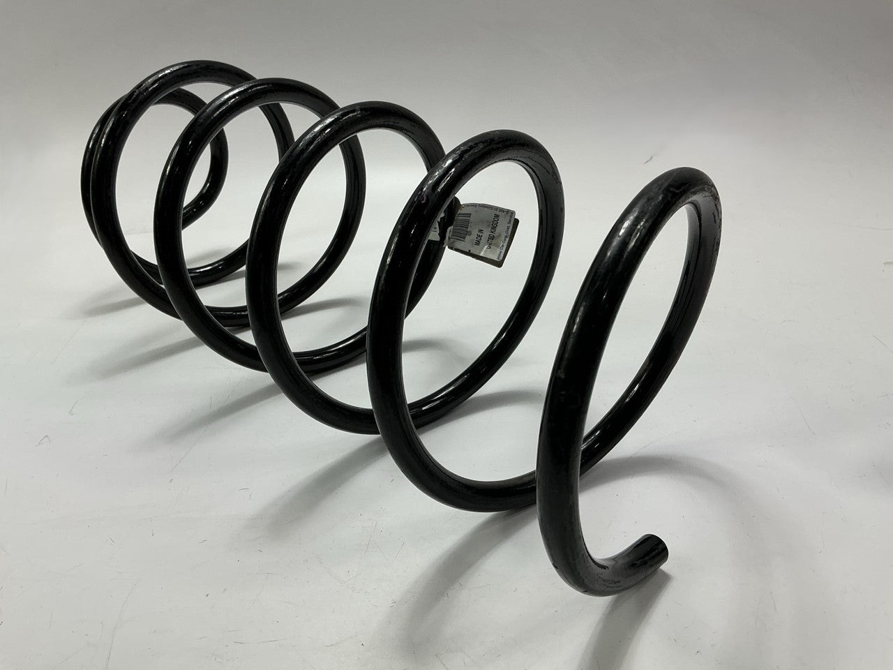 New Oem Volvo 8634329 Front Coil Spring