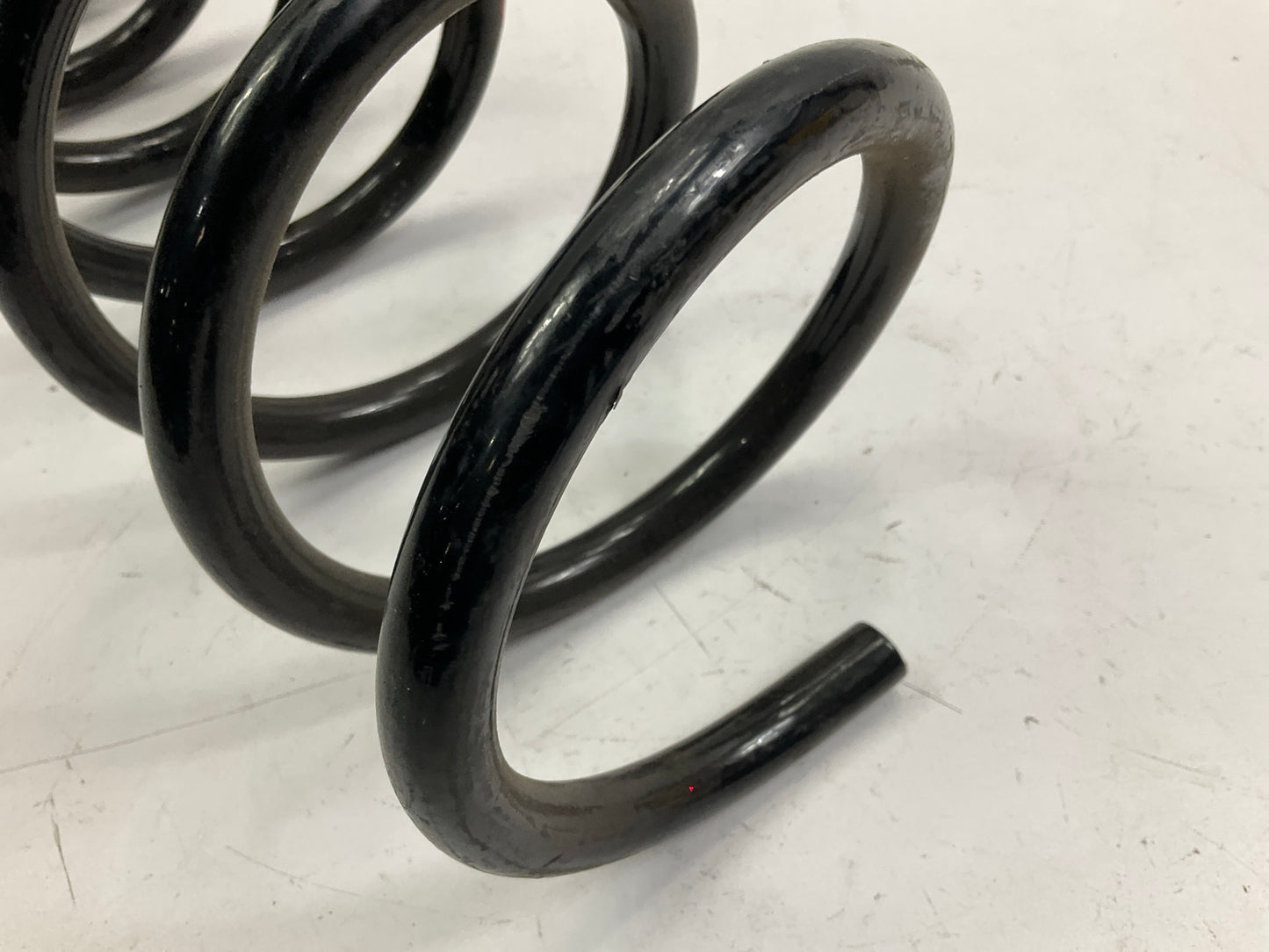 NEW OEM Volvo 8646866 Rear Coil Spring