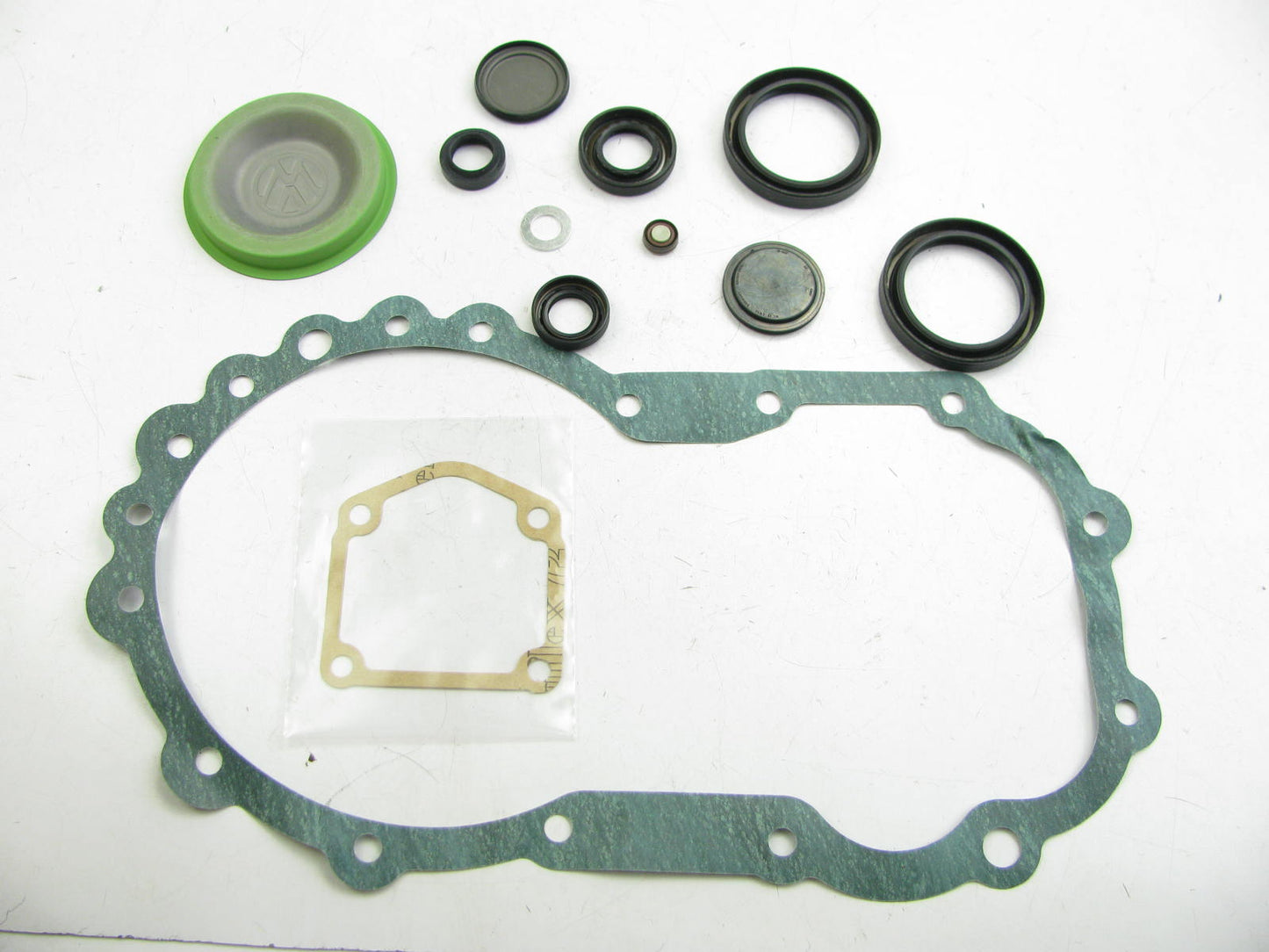 NEW - OEM 020398001L Manual Transmission Gasket Set For Volkswagen