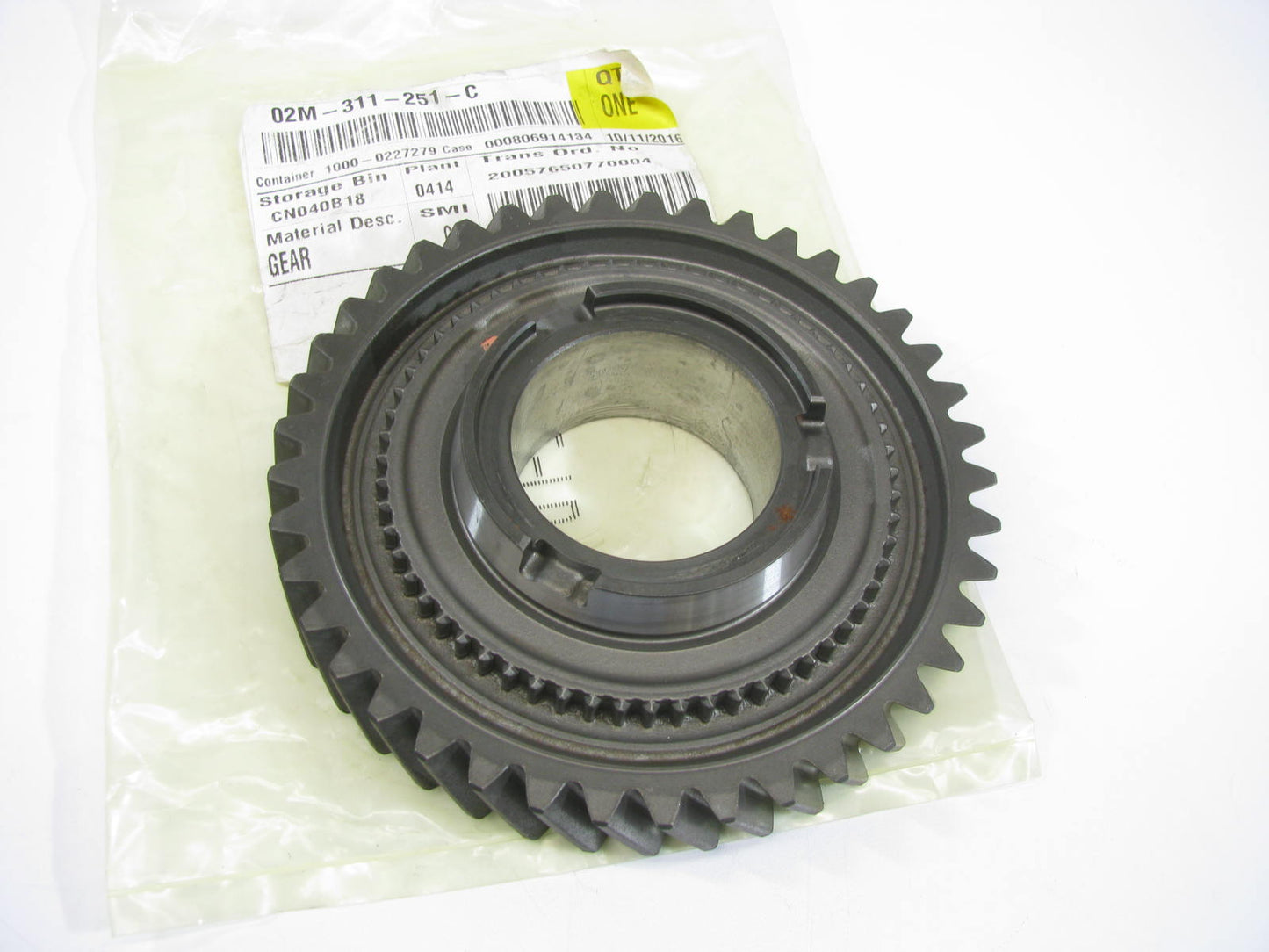 New Genuine OEM Manual Transmission Gear 1 02M Audi Volkswagen 02M311251C