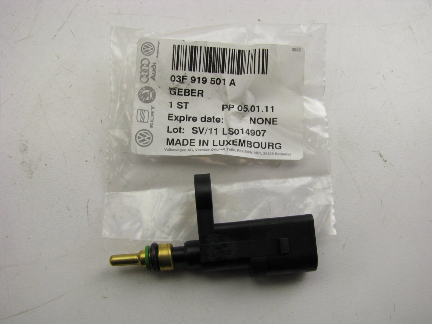 NEW - OEM GENUINE Engine Coolant Temperature Temp. Sensor VW AUDI 03F919501A