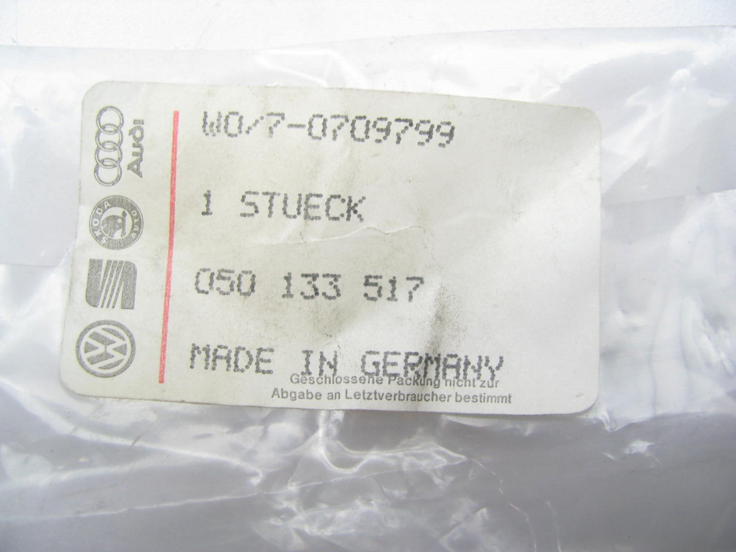 New Genuine Emission Vacuum Valve OEM For Volkswagen 050133517
