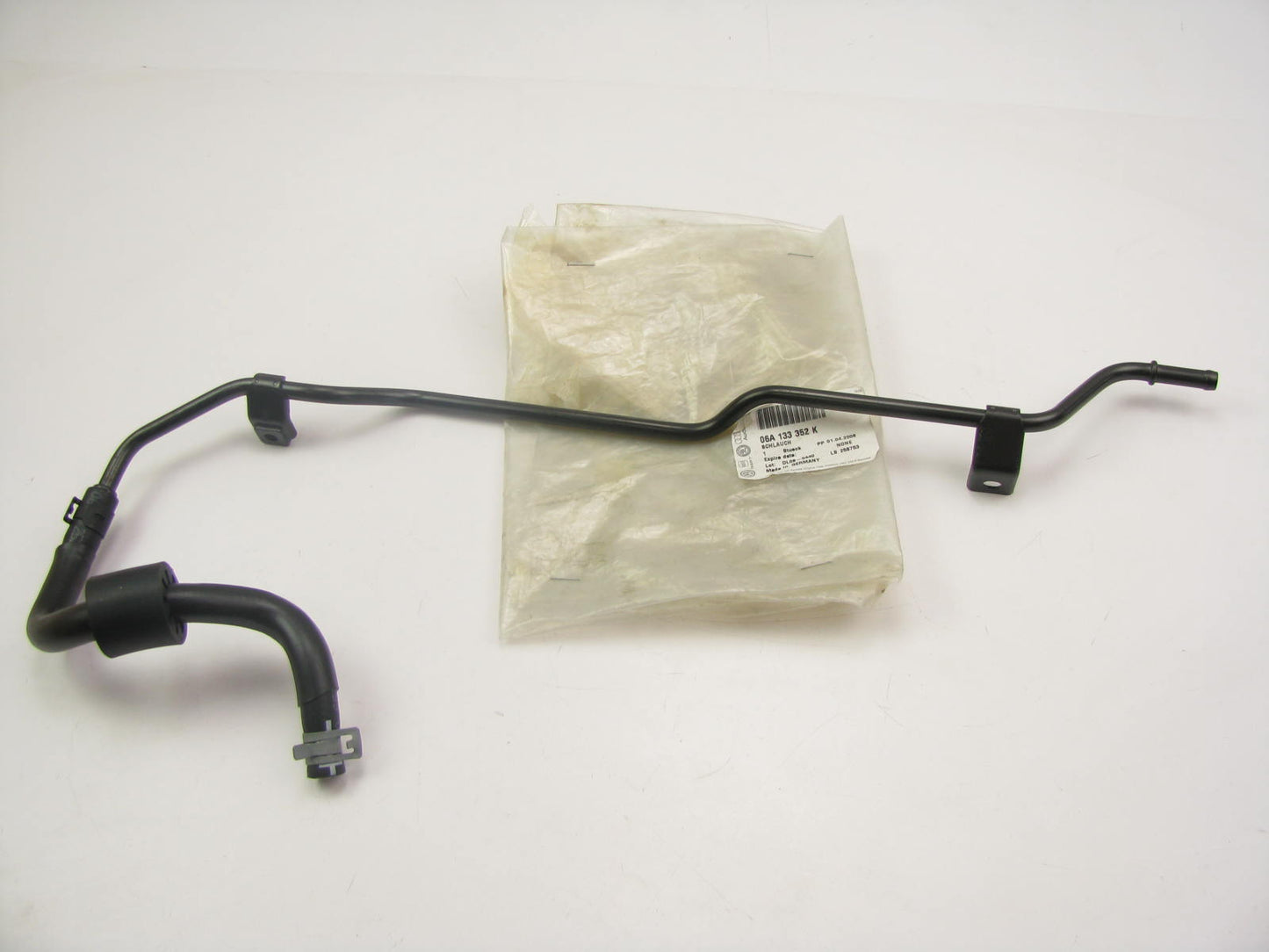 NEW - OEM VW Audi 06A133352K Intake Manifold Vacuum Hose 2002-2005 Beetle 1.8L