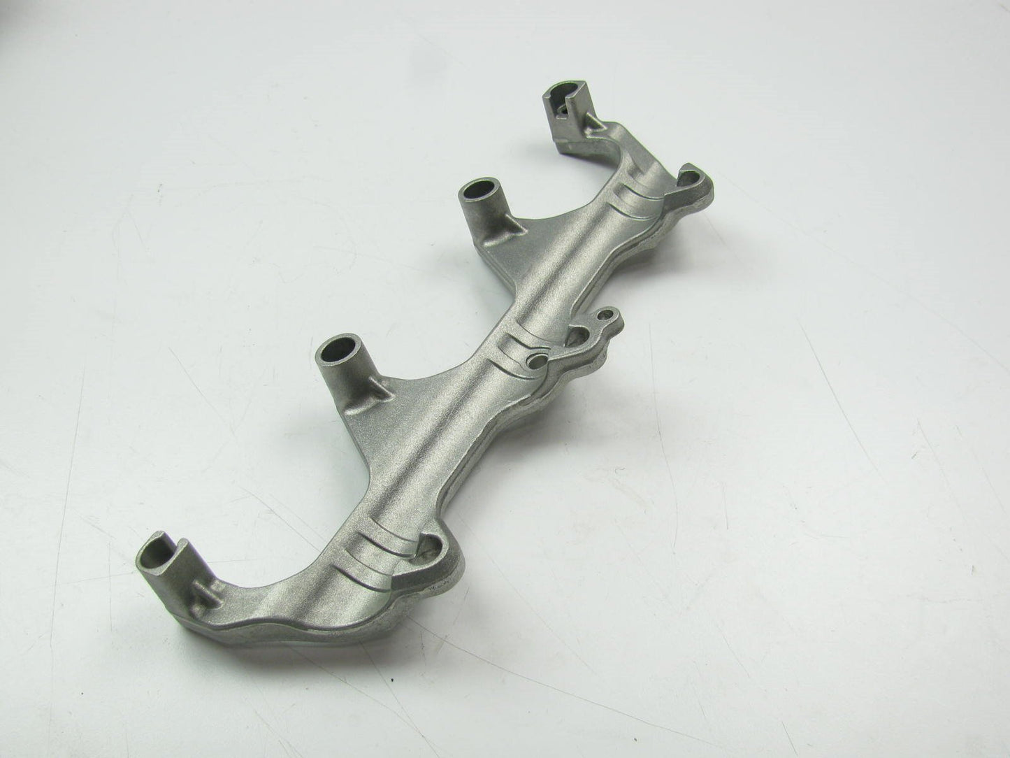 NEW GENUINE Fuel Rail Bracket OEM Audi 06E133340A