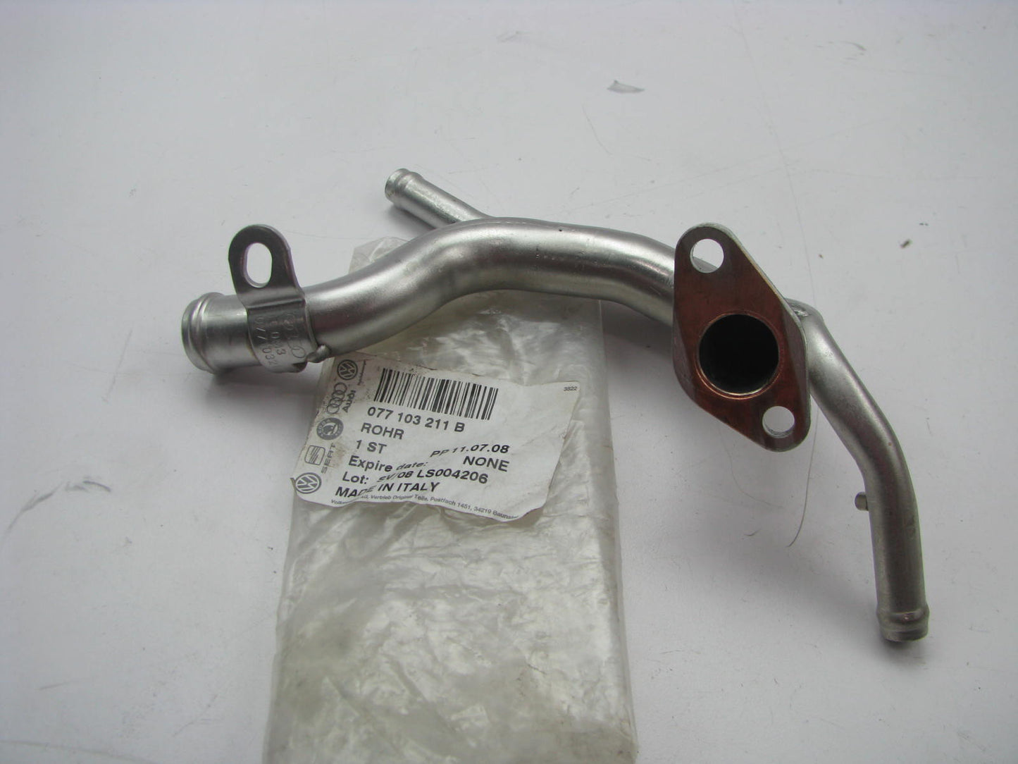 NEW - OEM VW Audi 077103211B Crankcase PCV Vent Tube