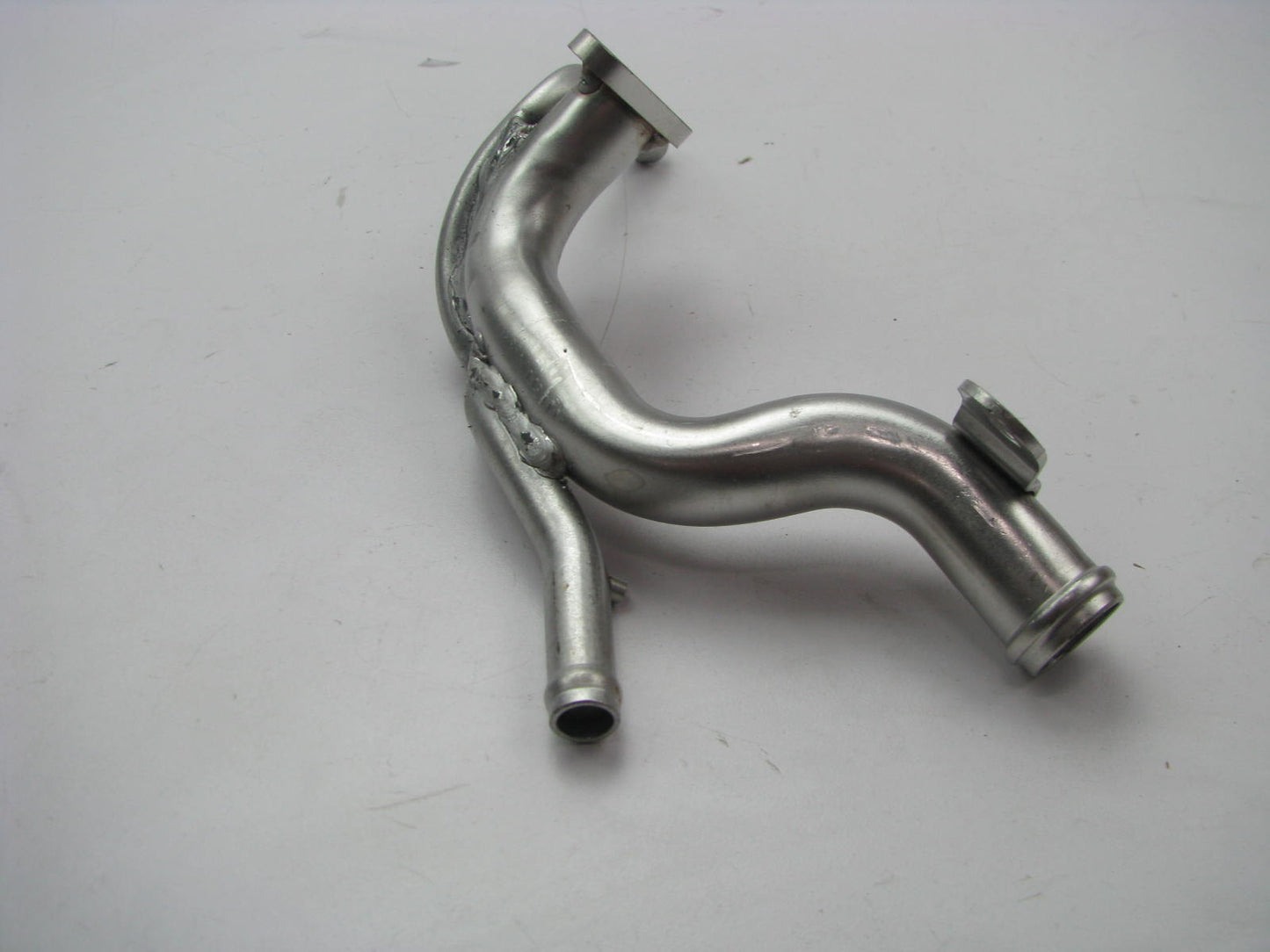 NEW - OEM VW Audi 077103211B Crankcase PCV Vent Tube