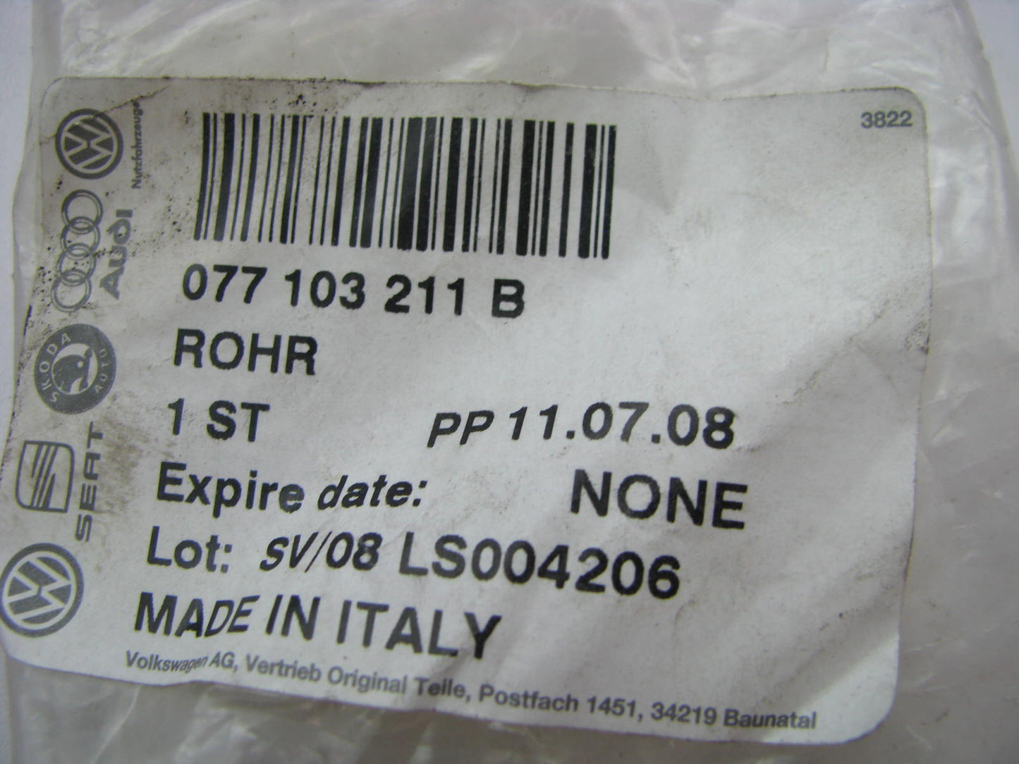 NEW - OEM VW Audi 077103211B Crankcase PCV Vent Tube