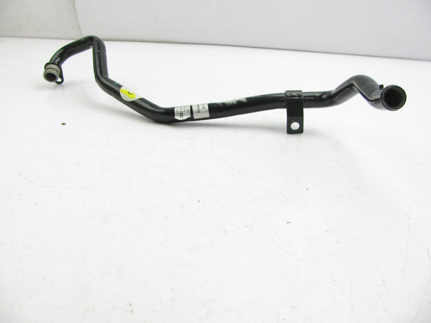 New Genuine Oil Cooler Water Pipe Tube OEM For 2003-2004 Audi RS6 077117412L