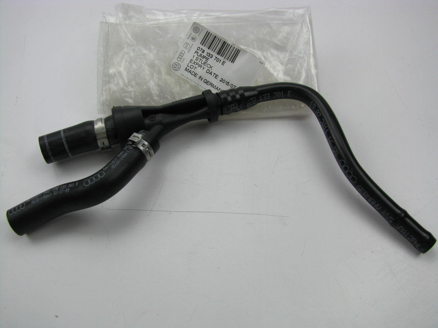 New Genuine Suction Vacuum Pump Hose Line Tube OEM For Audi 2.8L V6 078133701E