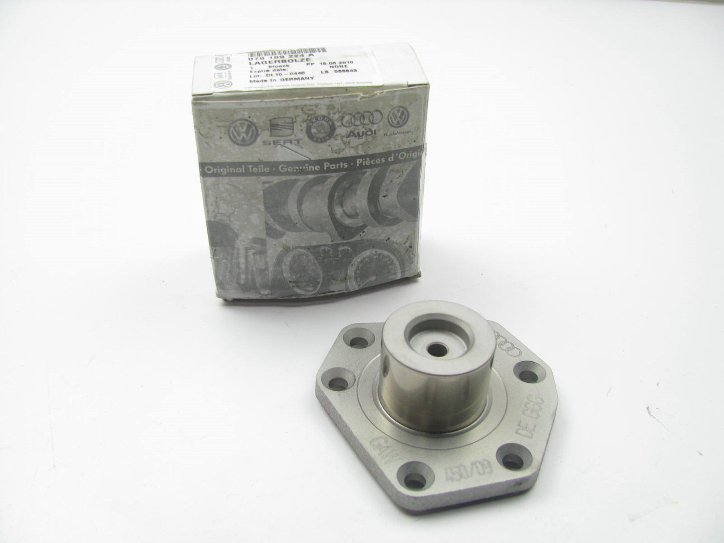 NEW GENUINE OEM 2004-2005 Audi S4 4.2L V8 Left Timing Chain Sprocket Bearing Pin