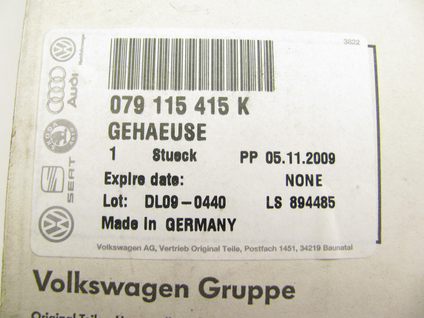 NEW GENUINE OEM Engine Oil Valve Housing 10-12 A8 Quattro 11-17 Touareg 4.2L