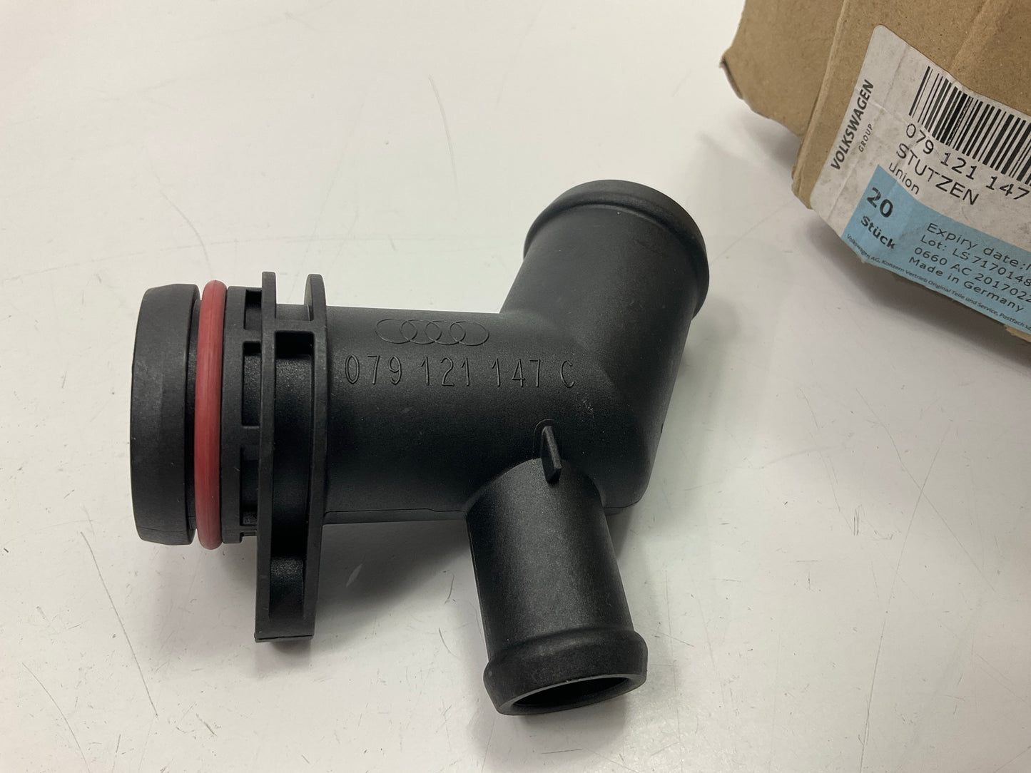 NEW UNBOXED OEM 079121147C Front Coolant Pipe Water Pump Union Fitting