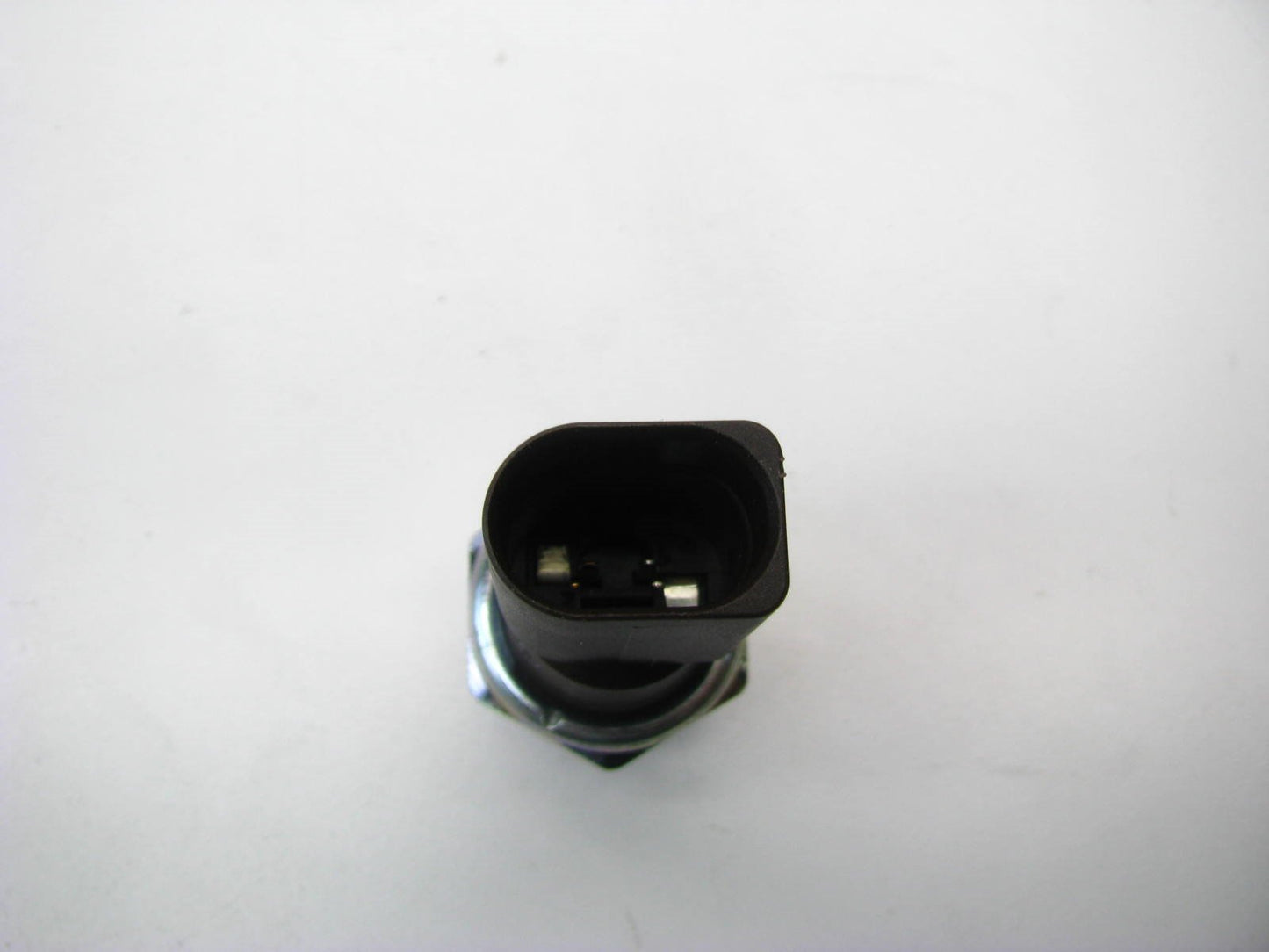 New OEM Engine Oil Pressure Switch Sender For 2012-13 Audi TT Quattro 2.5L Turbo