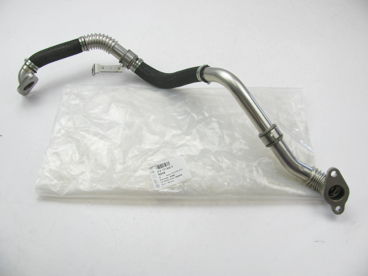 NEW GENUINE EGR System Connector Tube Pipe OEM For 2006-07 VW Touareg TDI DIESEL