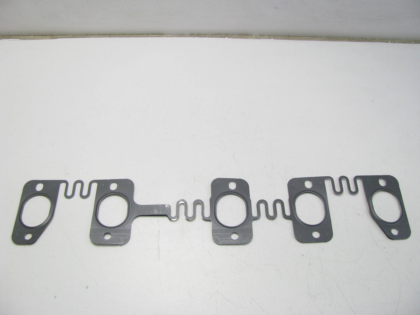 NEW GENUINE OEM Vw Audi 07Z253039D Exhaust Manifold Gasket 04-09 Touareg DIESEL