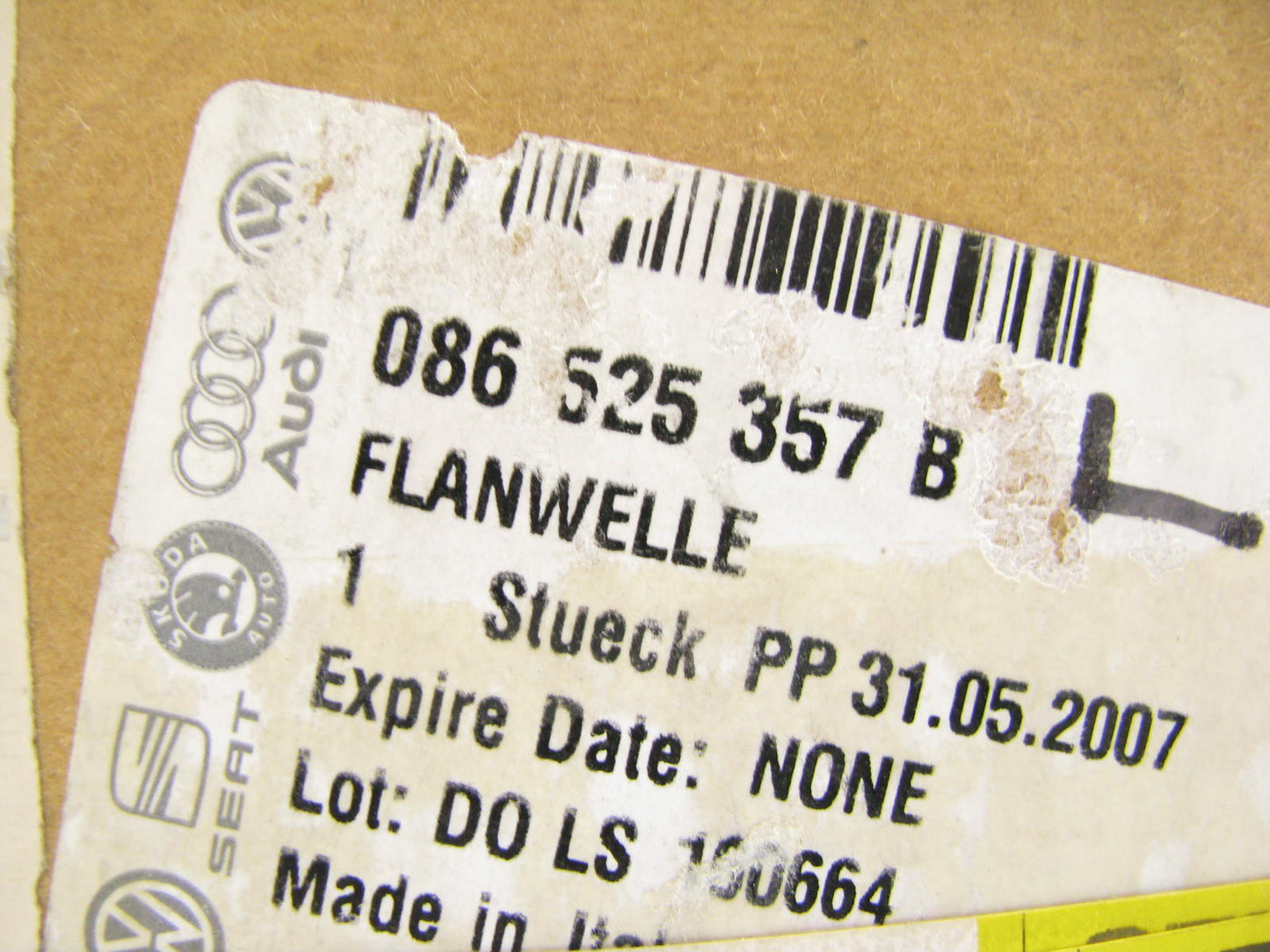 New Genuine OEM Left Drive Shaft Flange For 07-15 R8, 03-07 Gallardo 086525357B