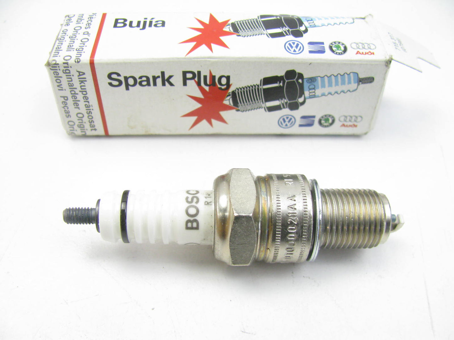 NEW GENUINE OEM VW Audi 101000021AA Spark Plug 89-92 Jetta Golf 1.6L 1.8L