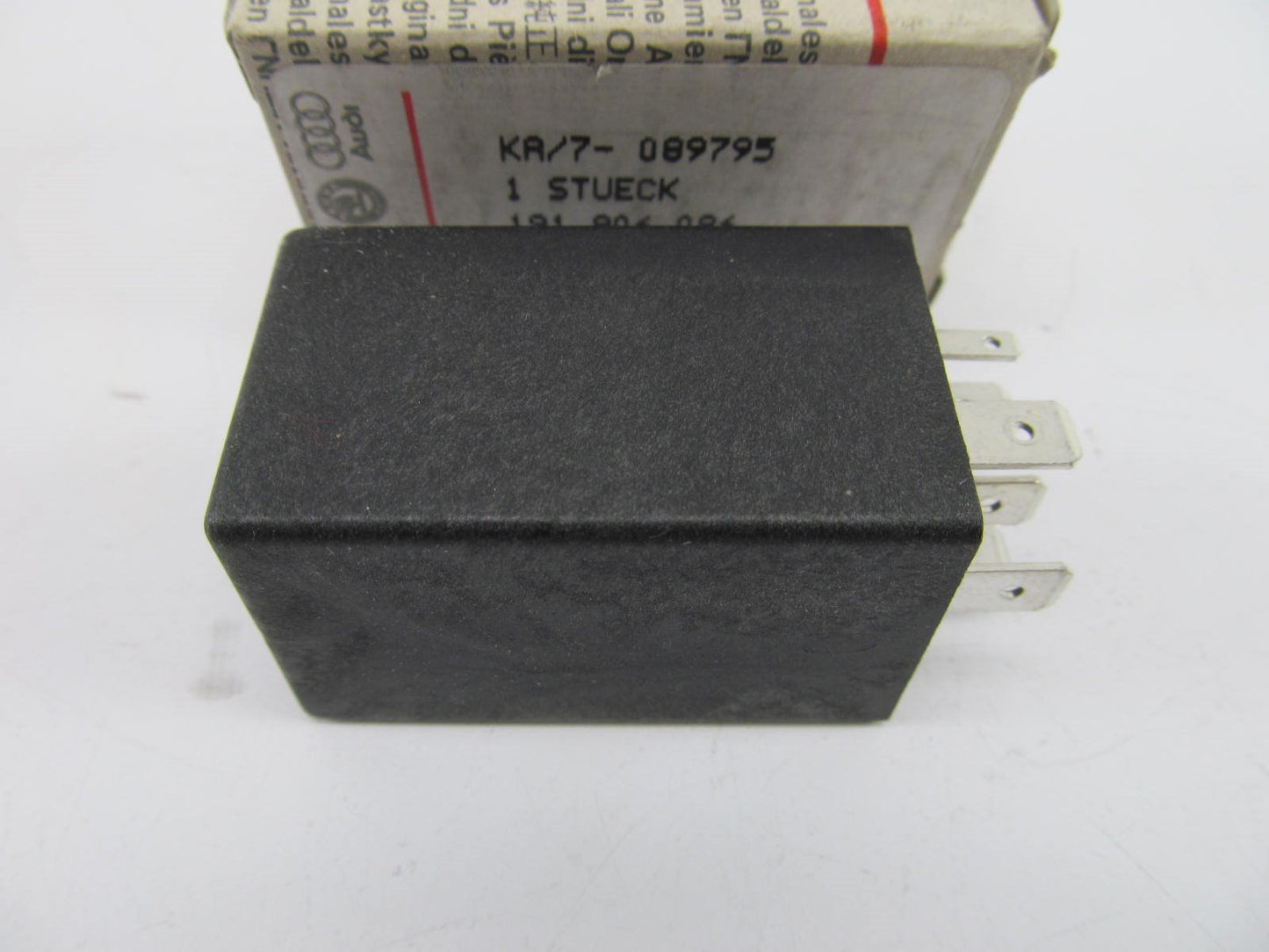 NEW - OEM VW Audi 191906086 Automatic ATC Temperature Control Relay