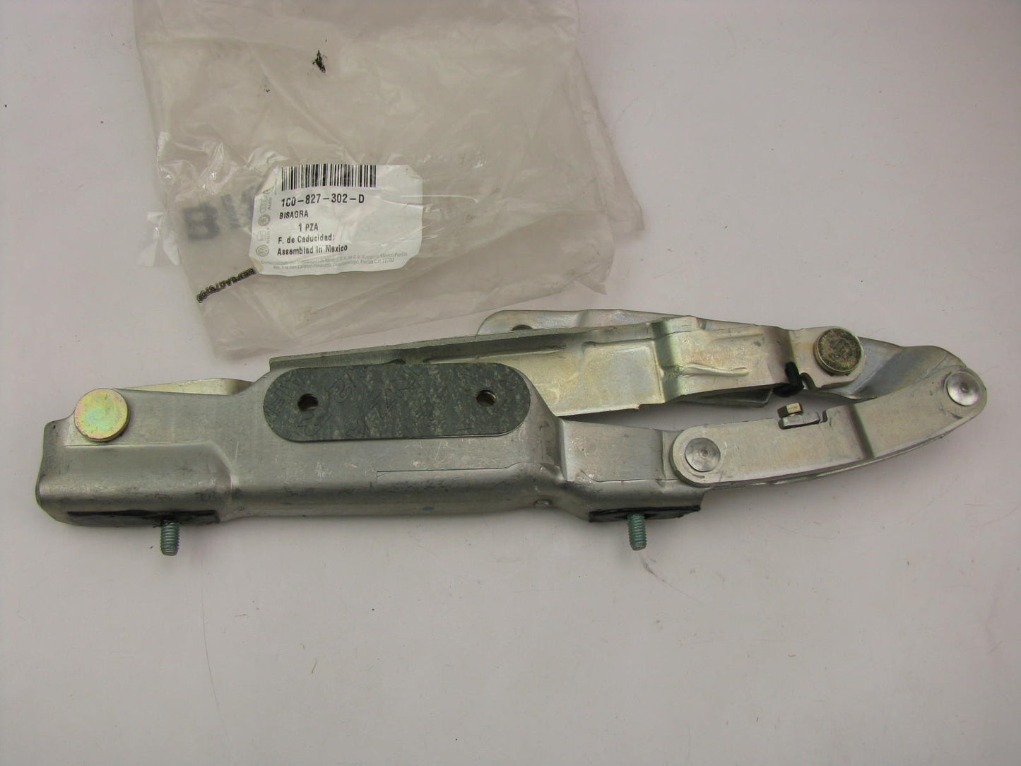 NEW GENUINE OEM VW 1C0827302D Rear Right Trunk Lid Hinge 1998-2005 Beetle