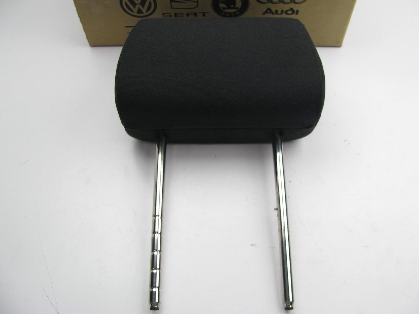 New Front Left Drivers Headrest Head Rest Black OEM 06-07 VW Beetle 1C0881903PRC