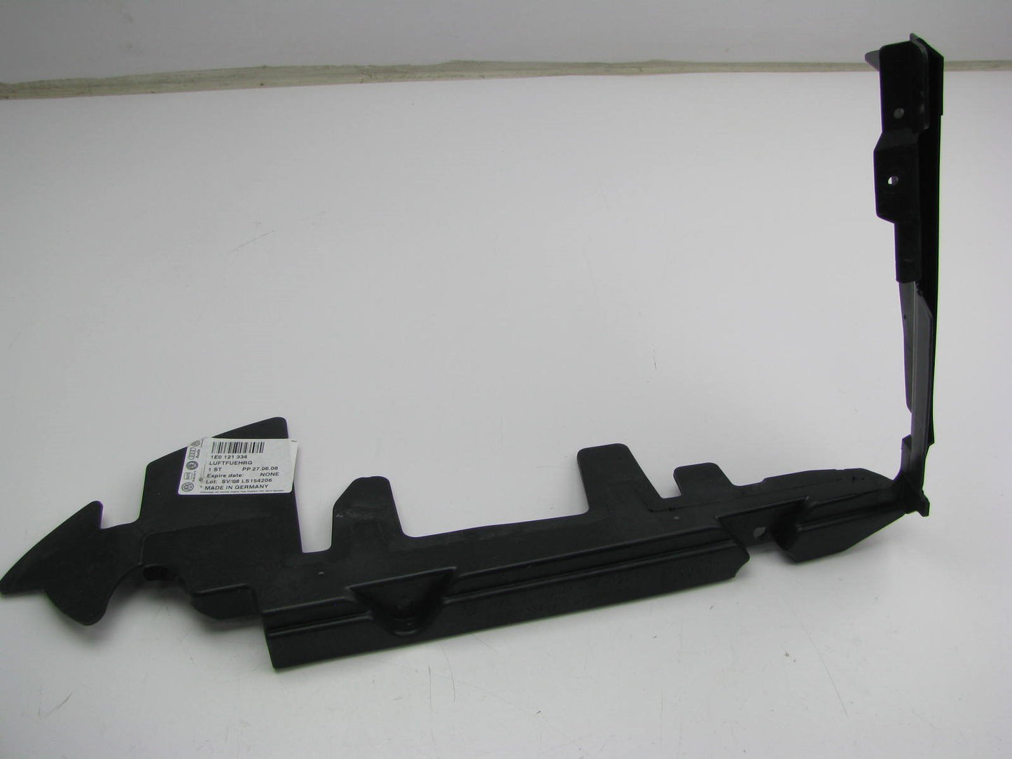 NEW GENUINE Right Side Radiator Air Duct Deflector OEM 00-02 Vw Cabrio 1E0121334
