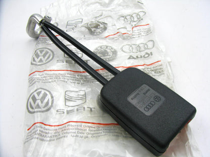 NEW GENUINE OEM VW Audi 1E0857739FCN REAR LEFT Seat Belt Buckle 1999-00 Cabrio