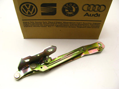 NEW GENUINE Right Passengers Side Trunk Hinge OEM 1993-99 VW Jetta 1H5827302A