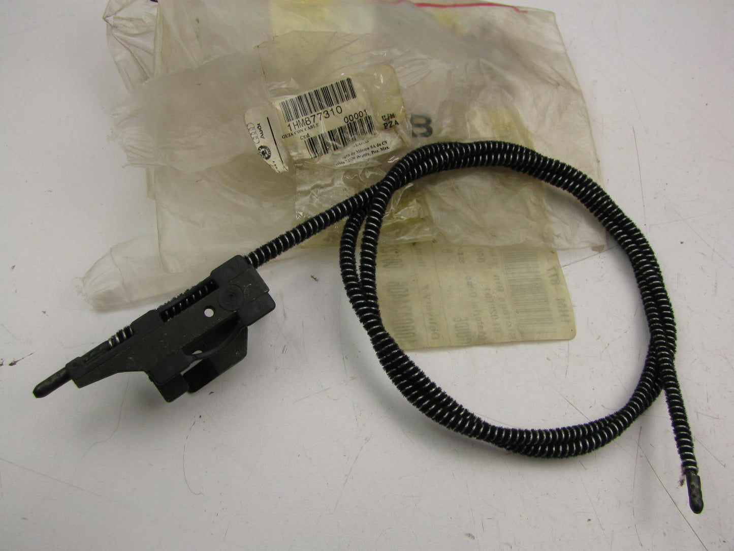 NEW GENUINE OEM 1993-1996 Volkswagen Golf Sunroof Guide With Cable - Right Rear