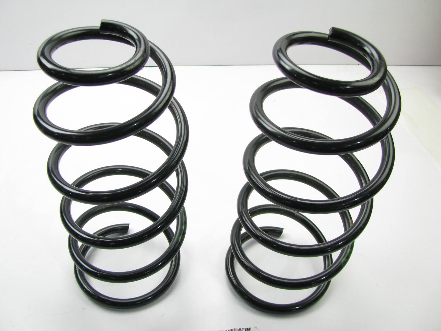 (2) NEW OEM VW Audi 1J0411105BR Front Coil Springs - 2002 AUDI TT